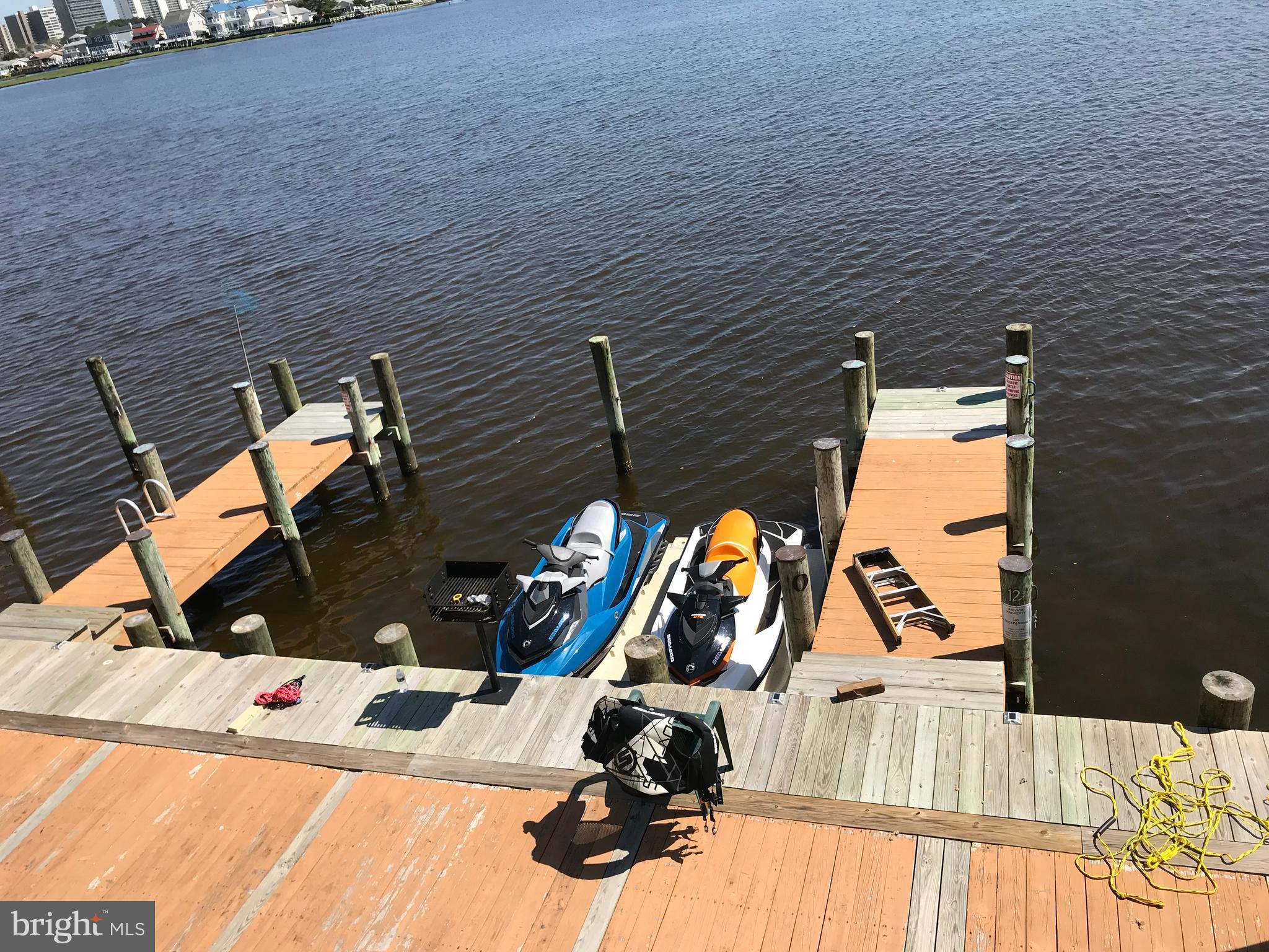183 JAMESTOWN ROAD 10