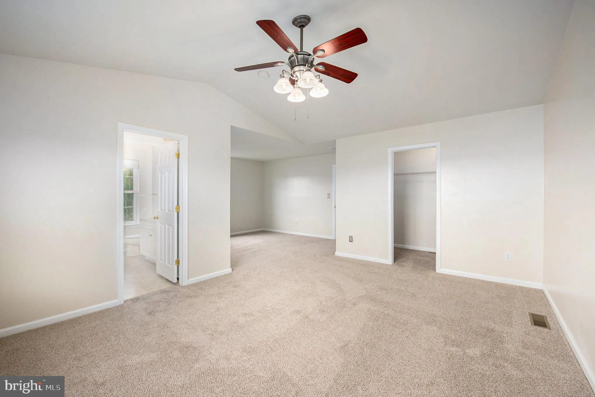 Collegeville, Pennsylvania 19426, United States, 3 Bedrooms Bedrooms, ,3 BathroomsBathrooms,Residential,Pending,211298