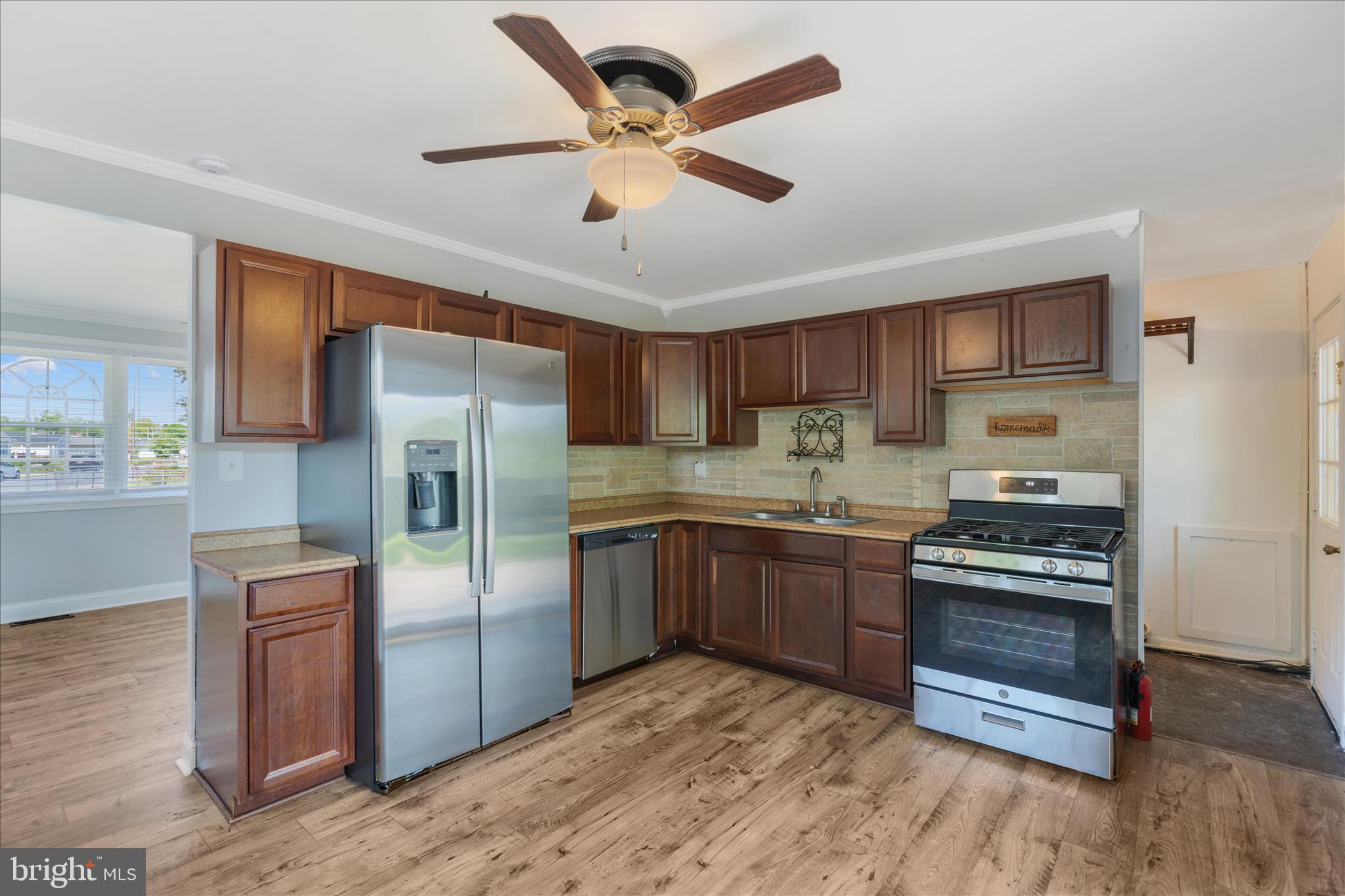 MUNROE GARDENS - Residential