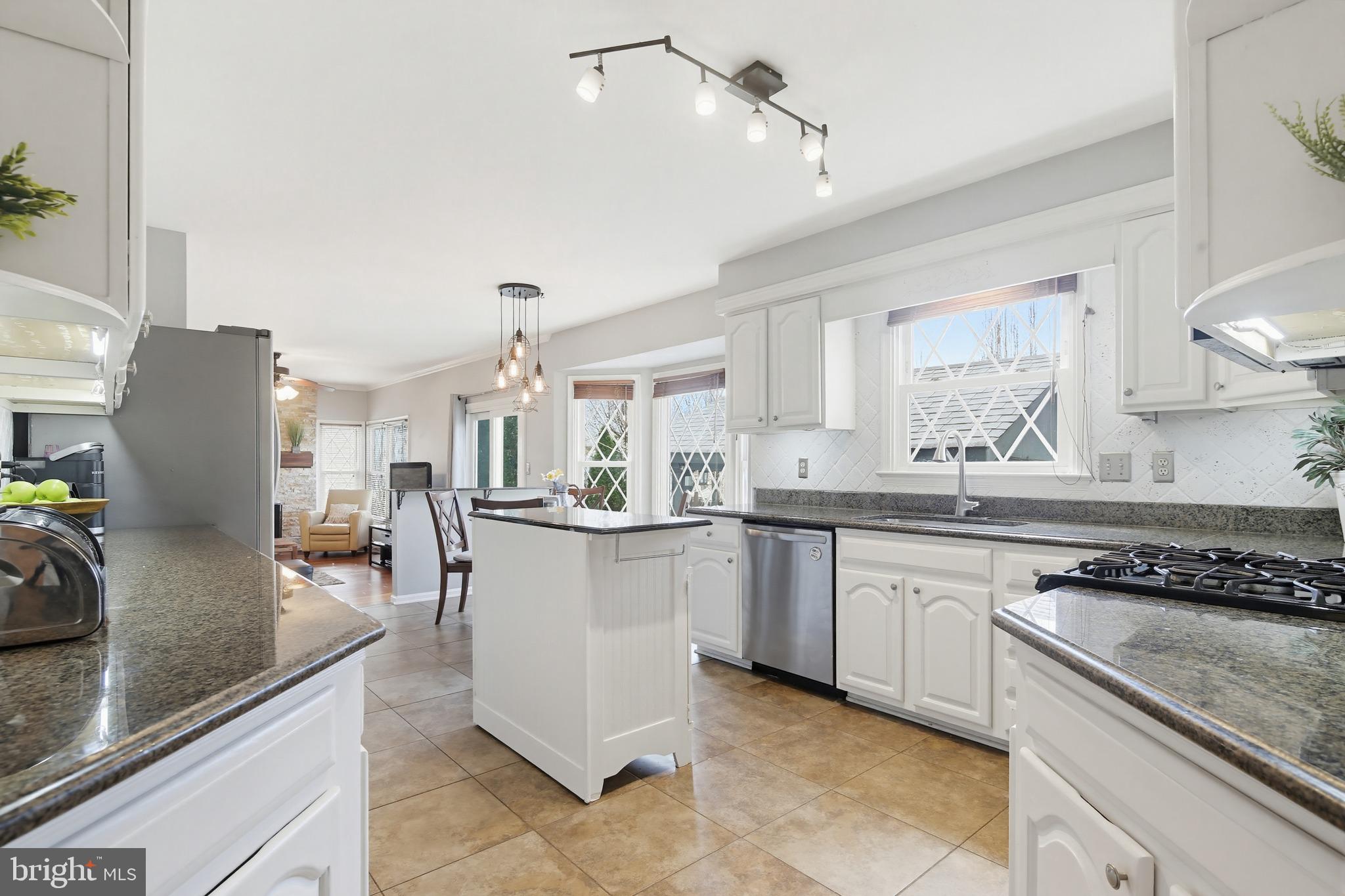 CHARLENE - Residential