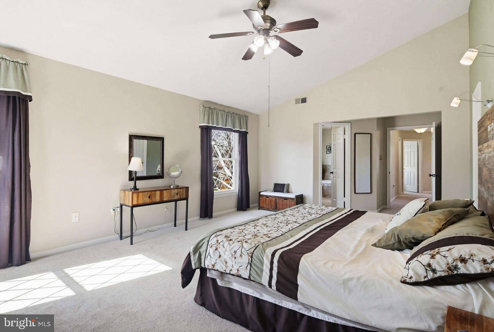 CHARLENE - Residential