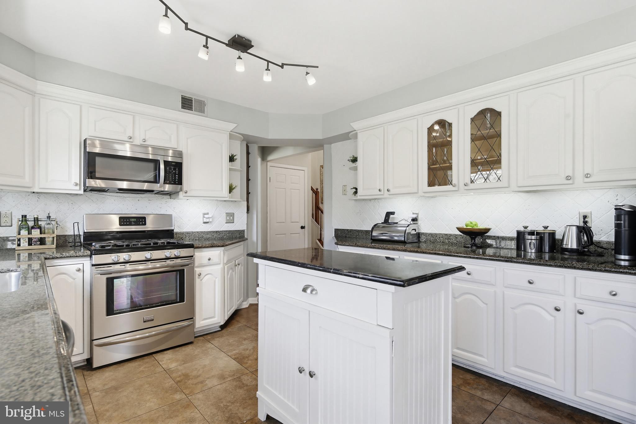 CHARLENE - Residential