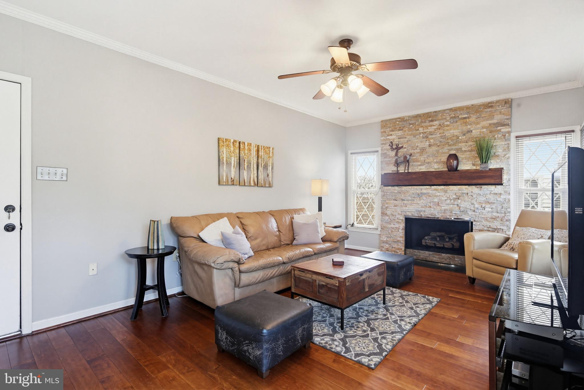 CHARLENE - Residential