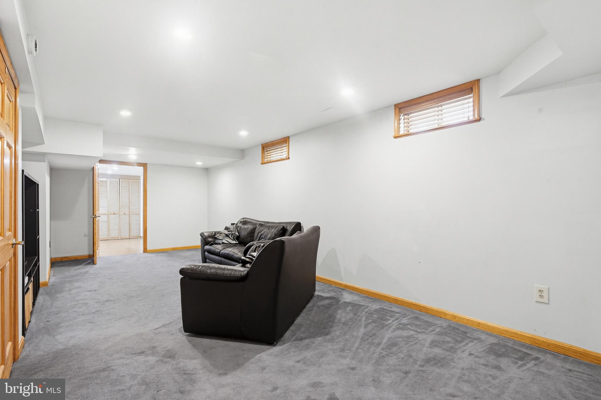 CHARLENE - Residential