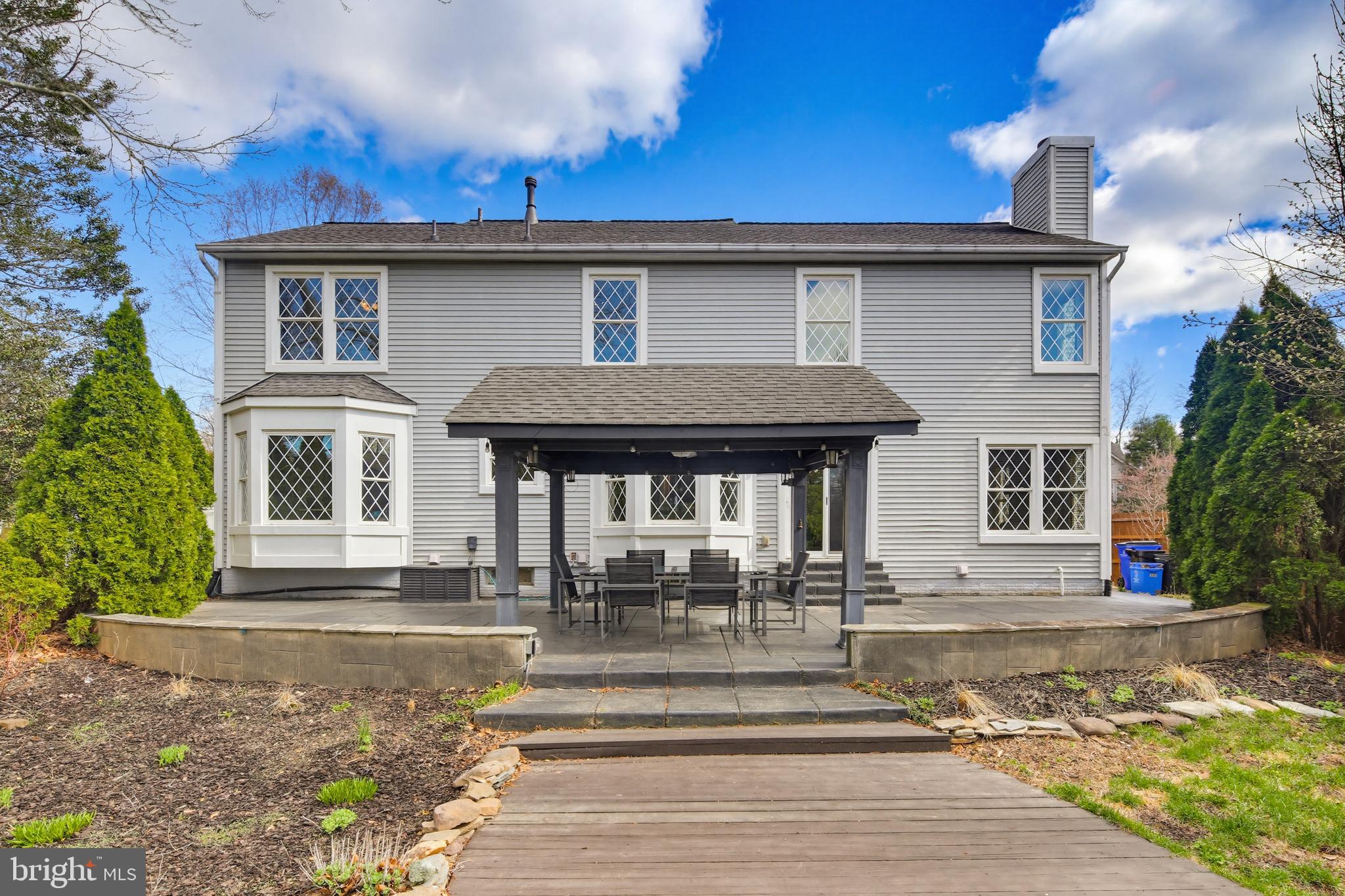 CHARLENE - Residential