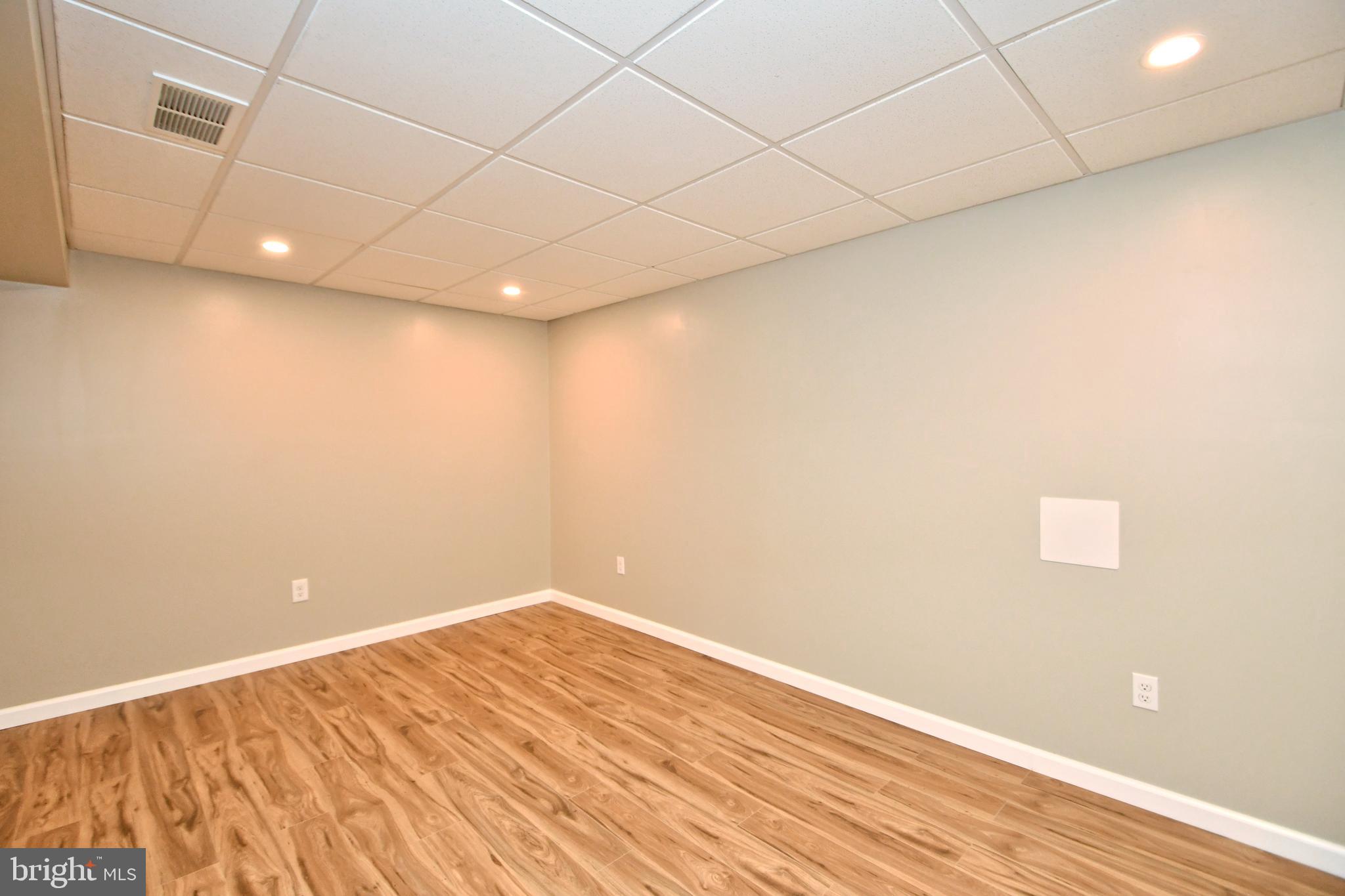 SPRING MOUNT - Residential