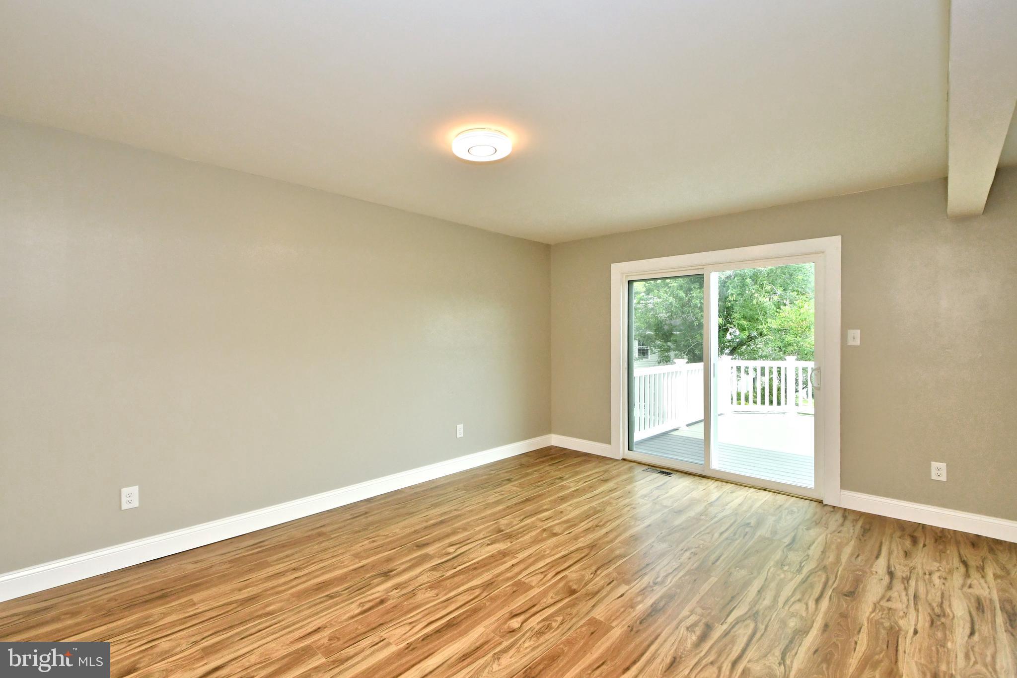 SPRING MOUNT - Residential