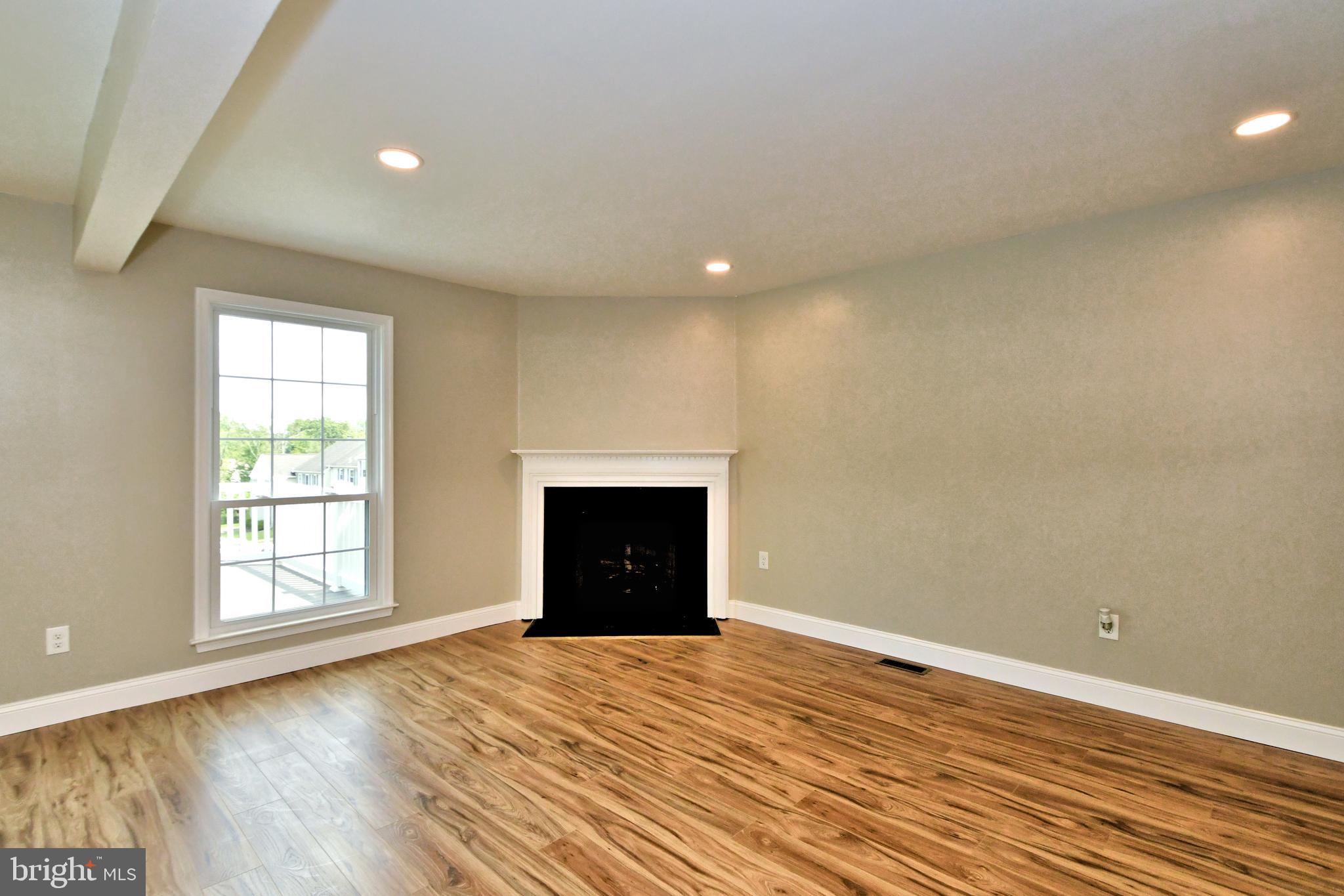 SPRING MOUNT - Residential