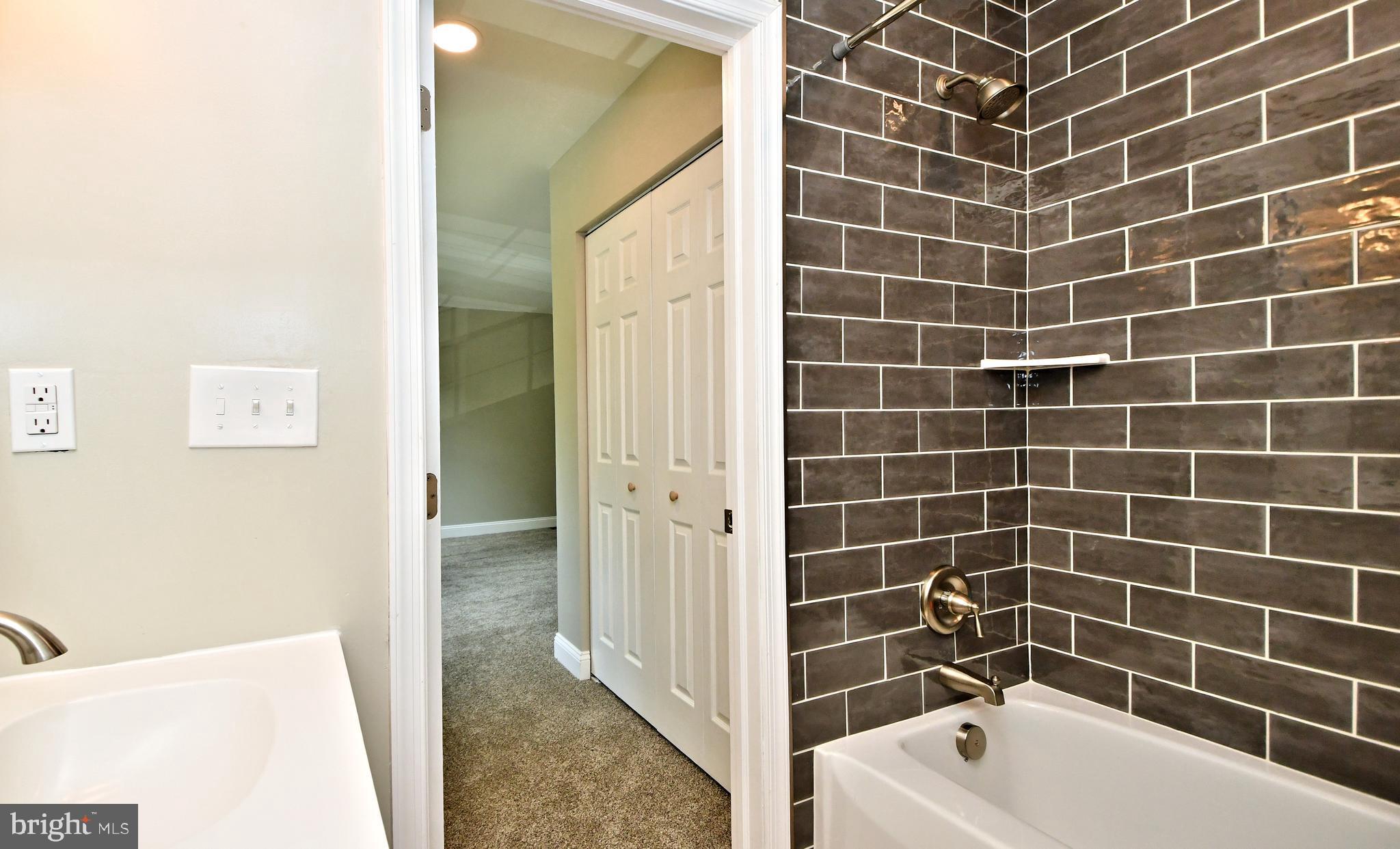 SPRING MOUNT - Residential