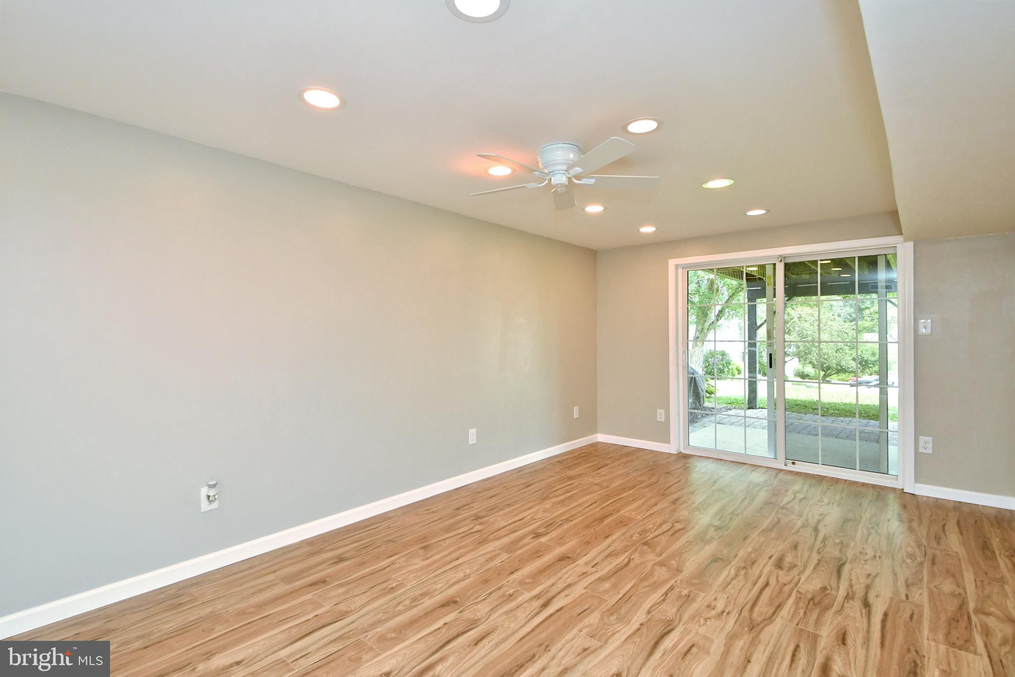 SPRING MOUNT - Residential