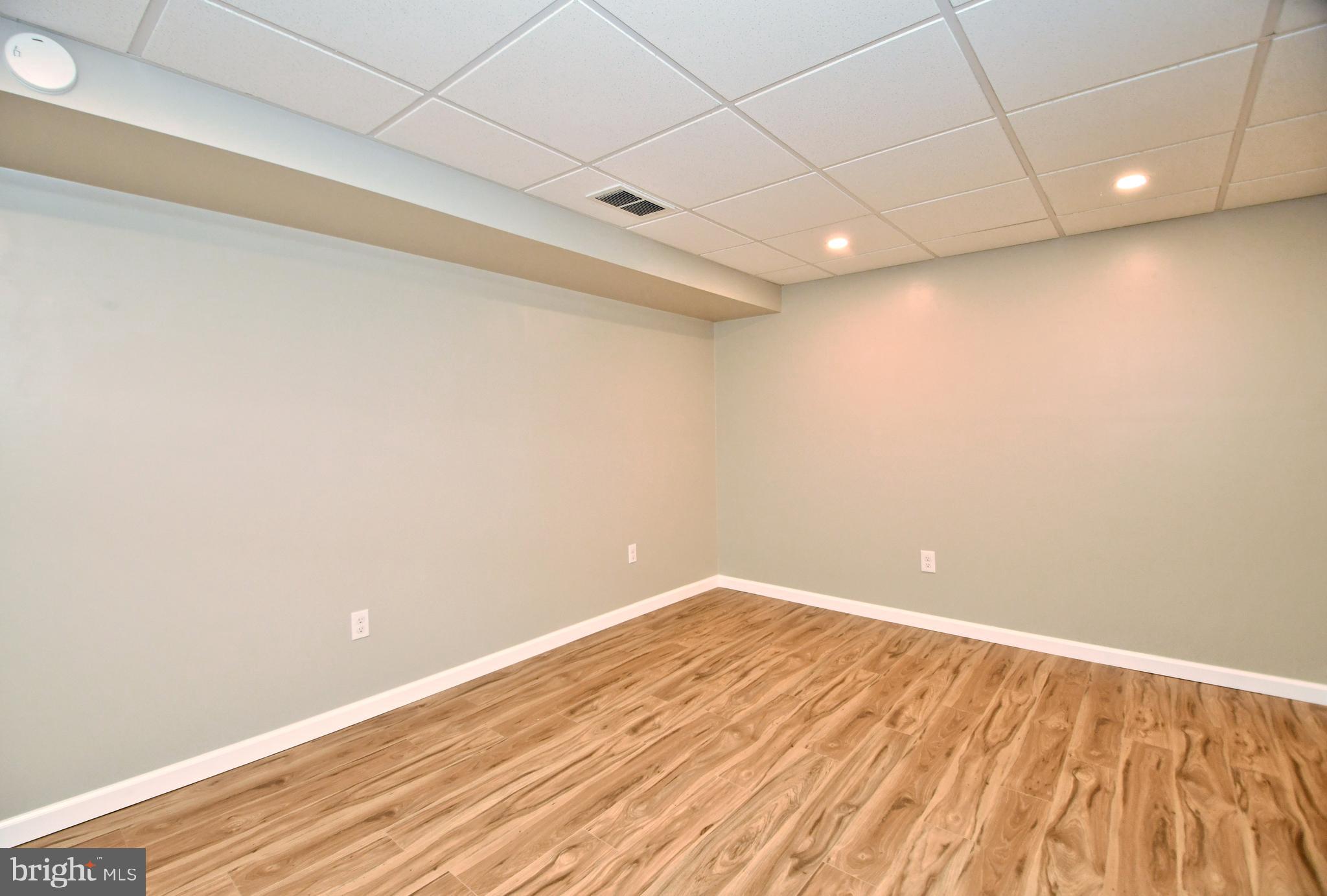 SPRING MOUNT - Residential