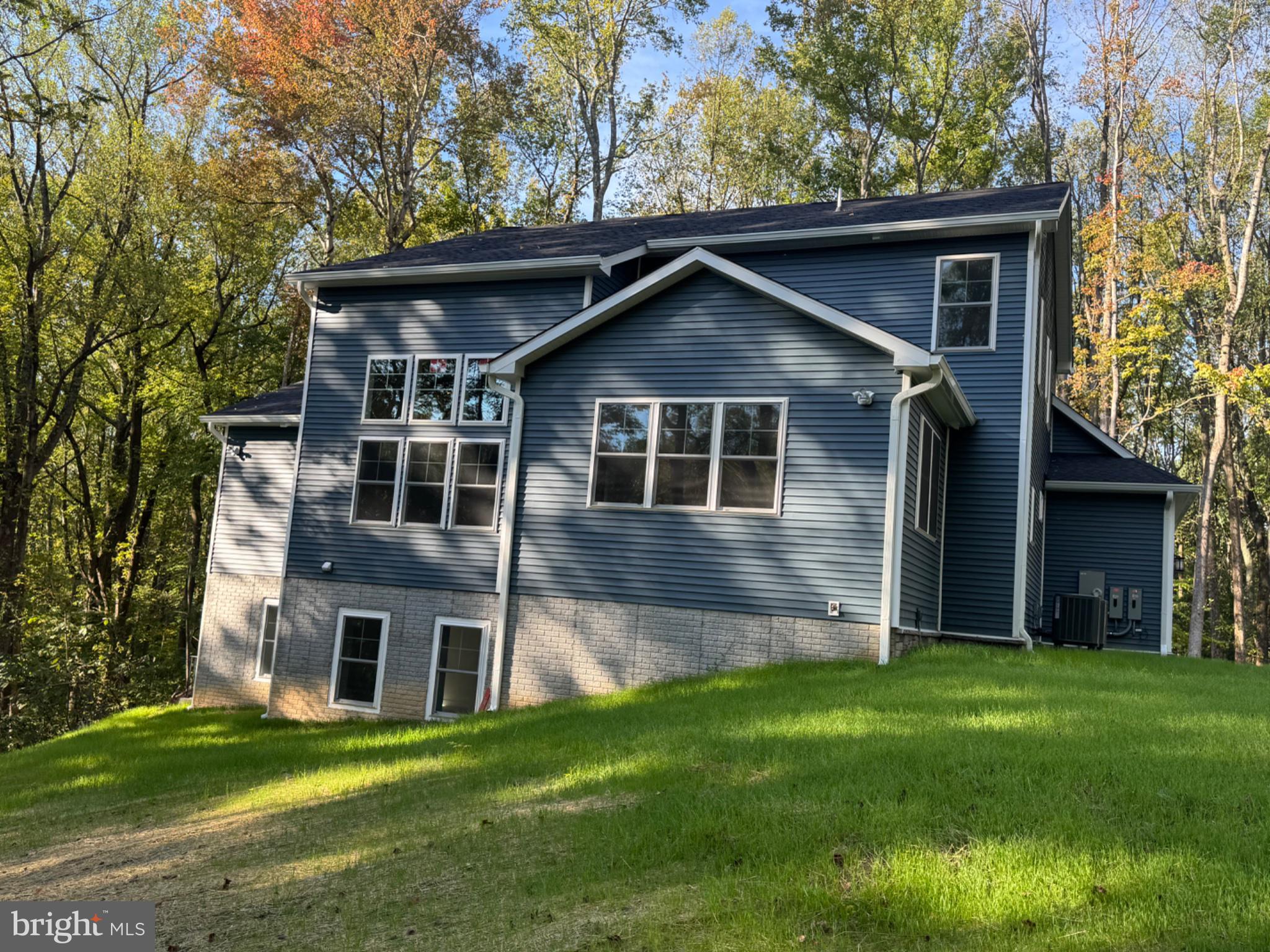 8 CANNON BLUFF DRIVE