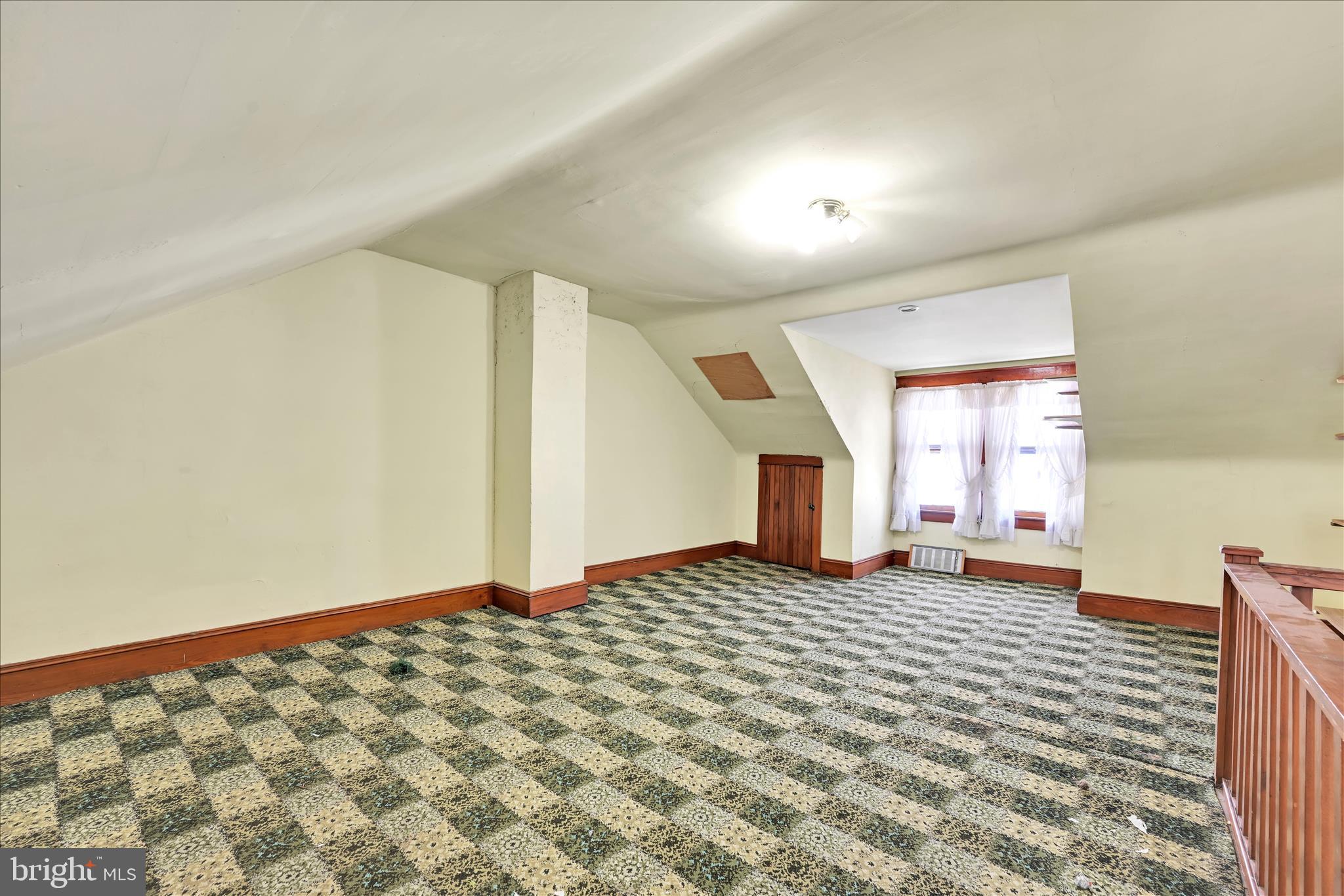 POTTSVILLE - Residential