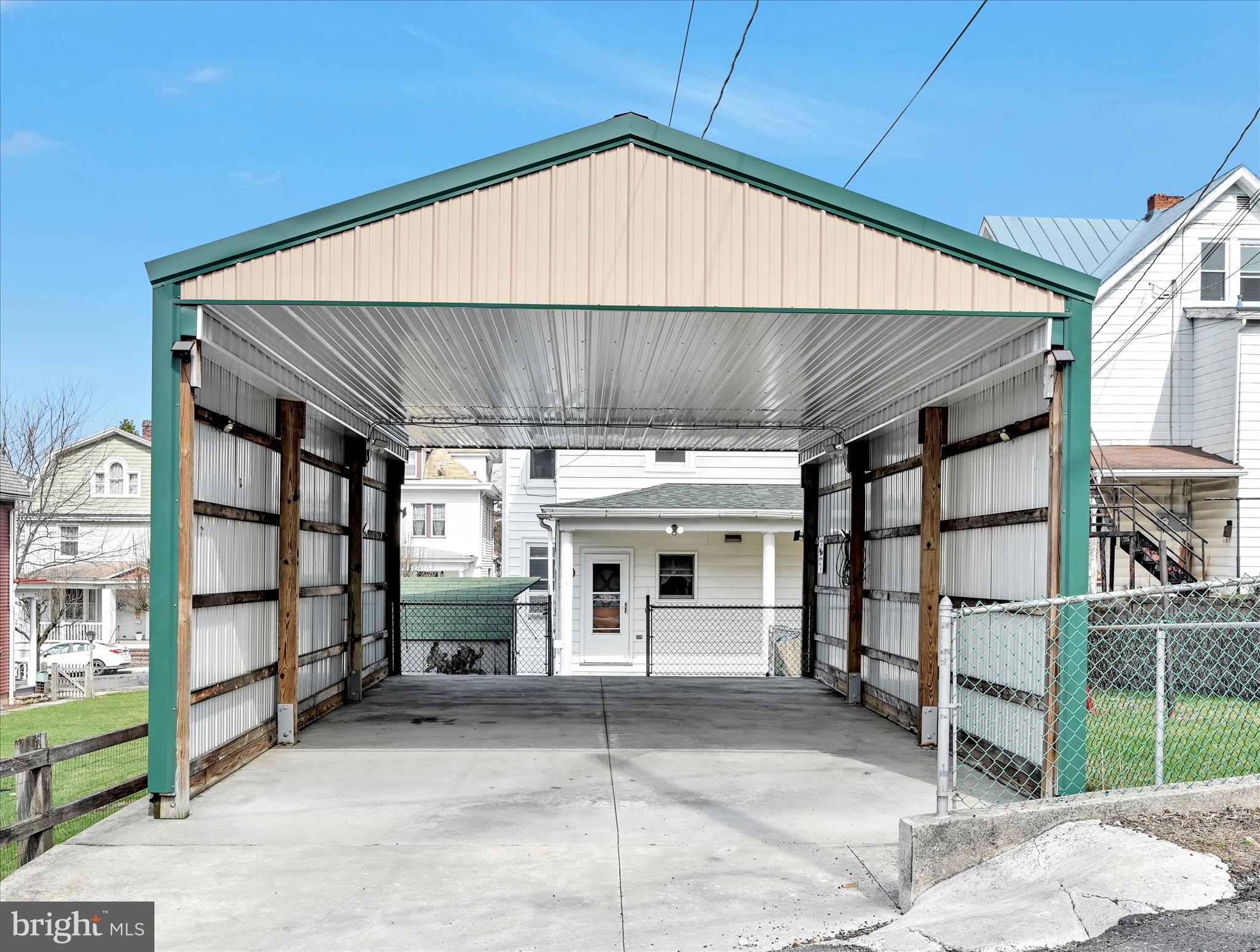 POTTSVILLE - Residential