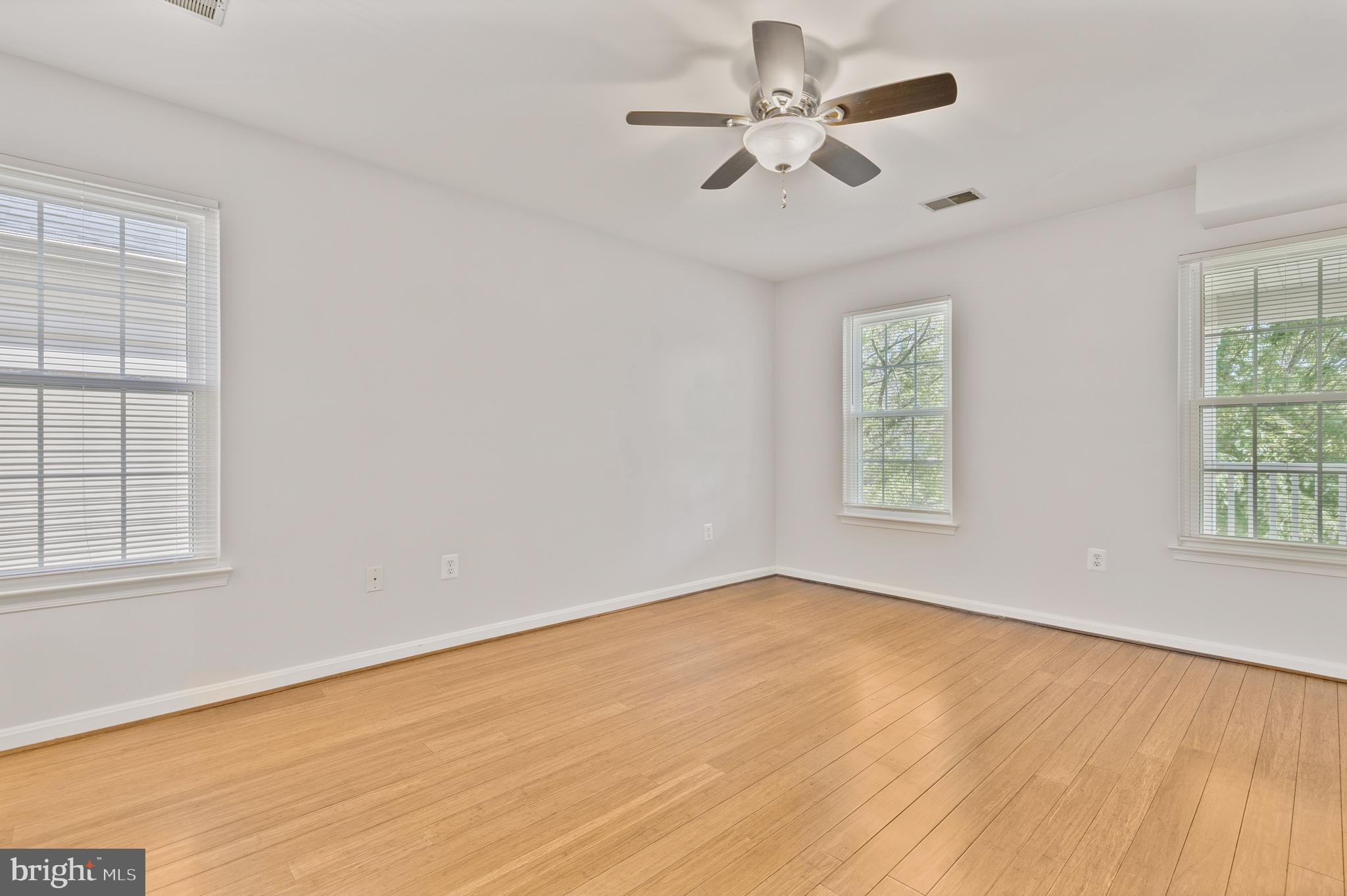 RIVERSTONE - Residential Lease