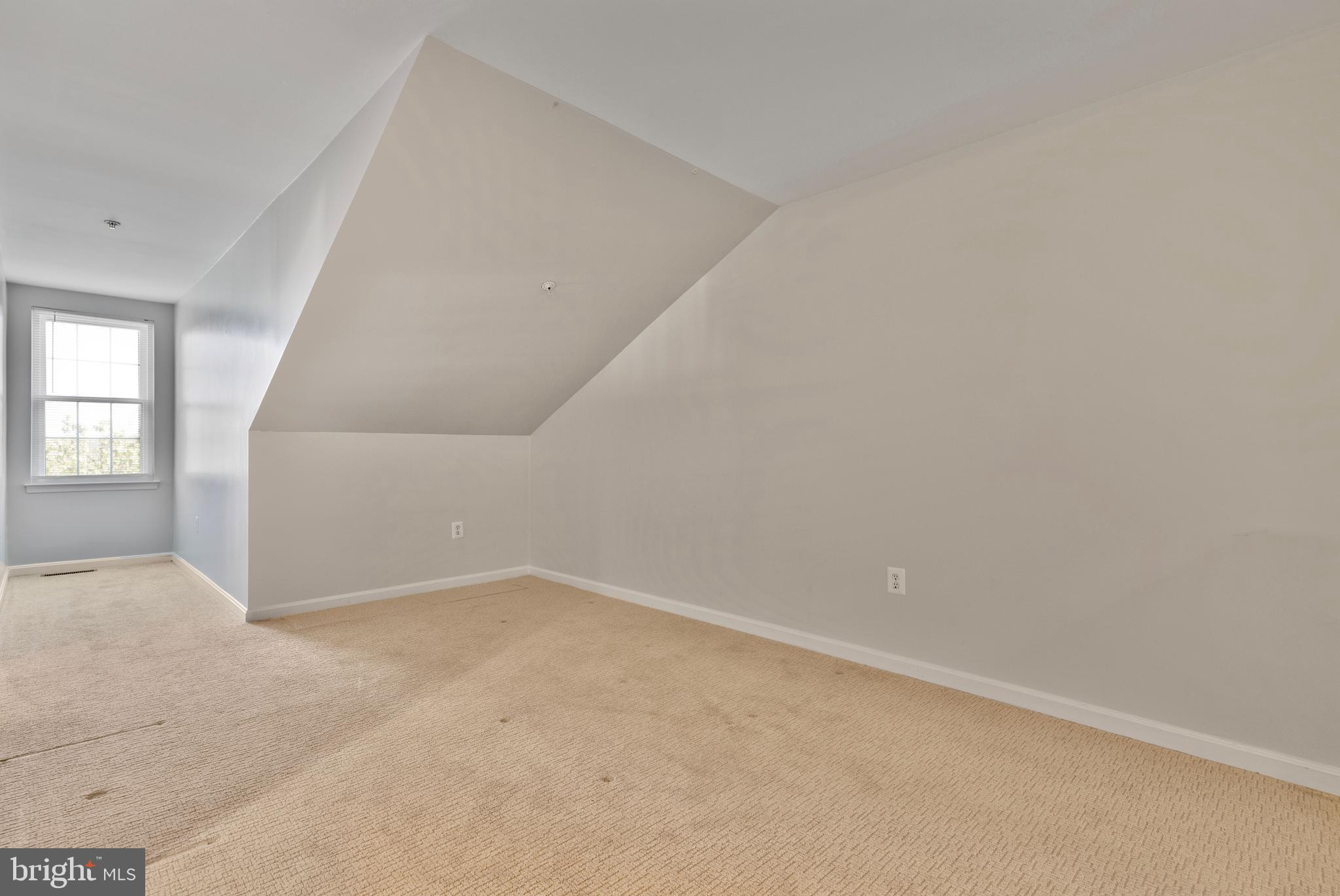 RIVERSTONE - Residential Lease