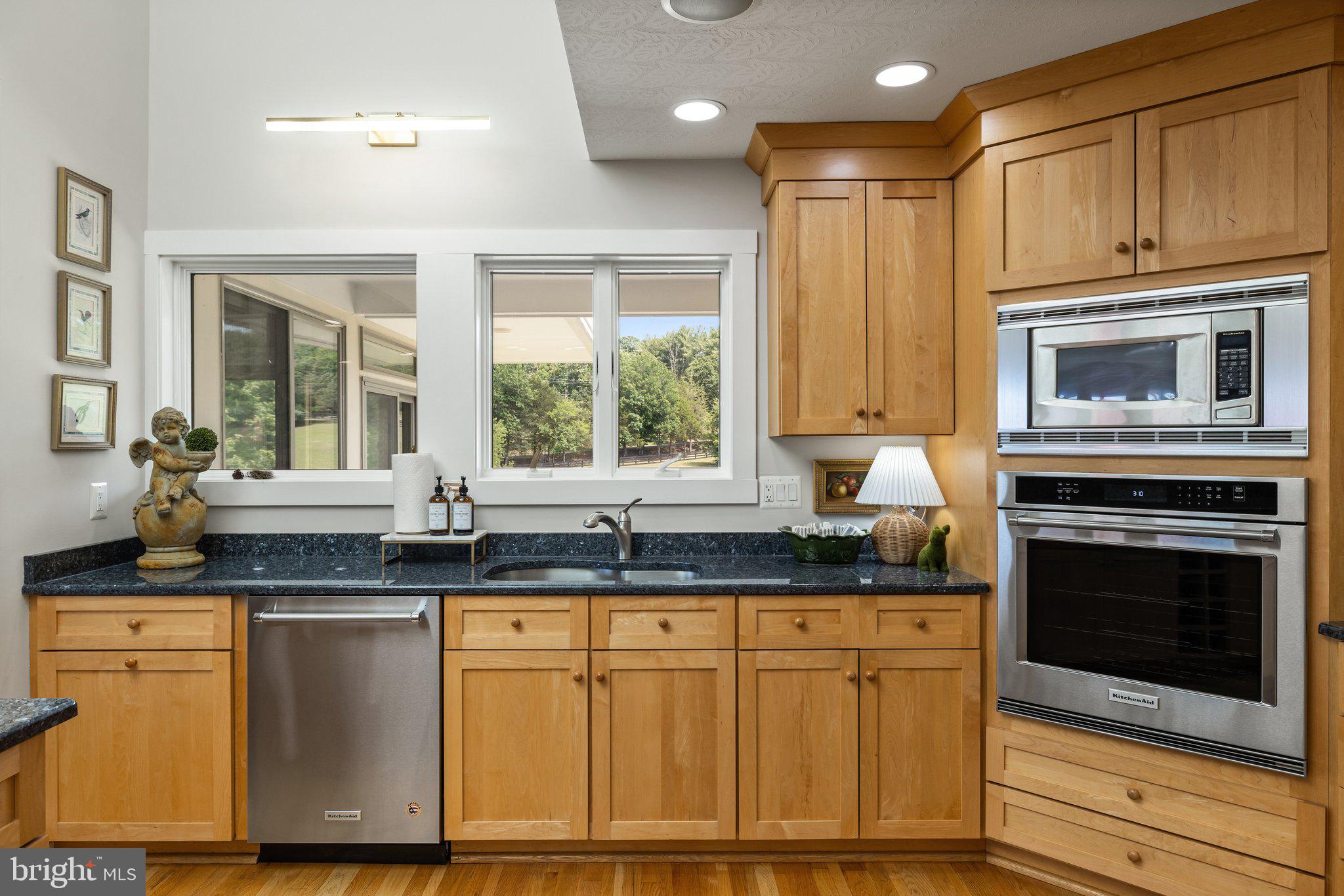 BELLEVUE FARMS - Residential