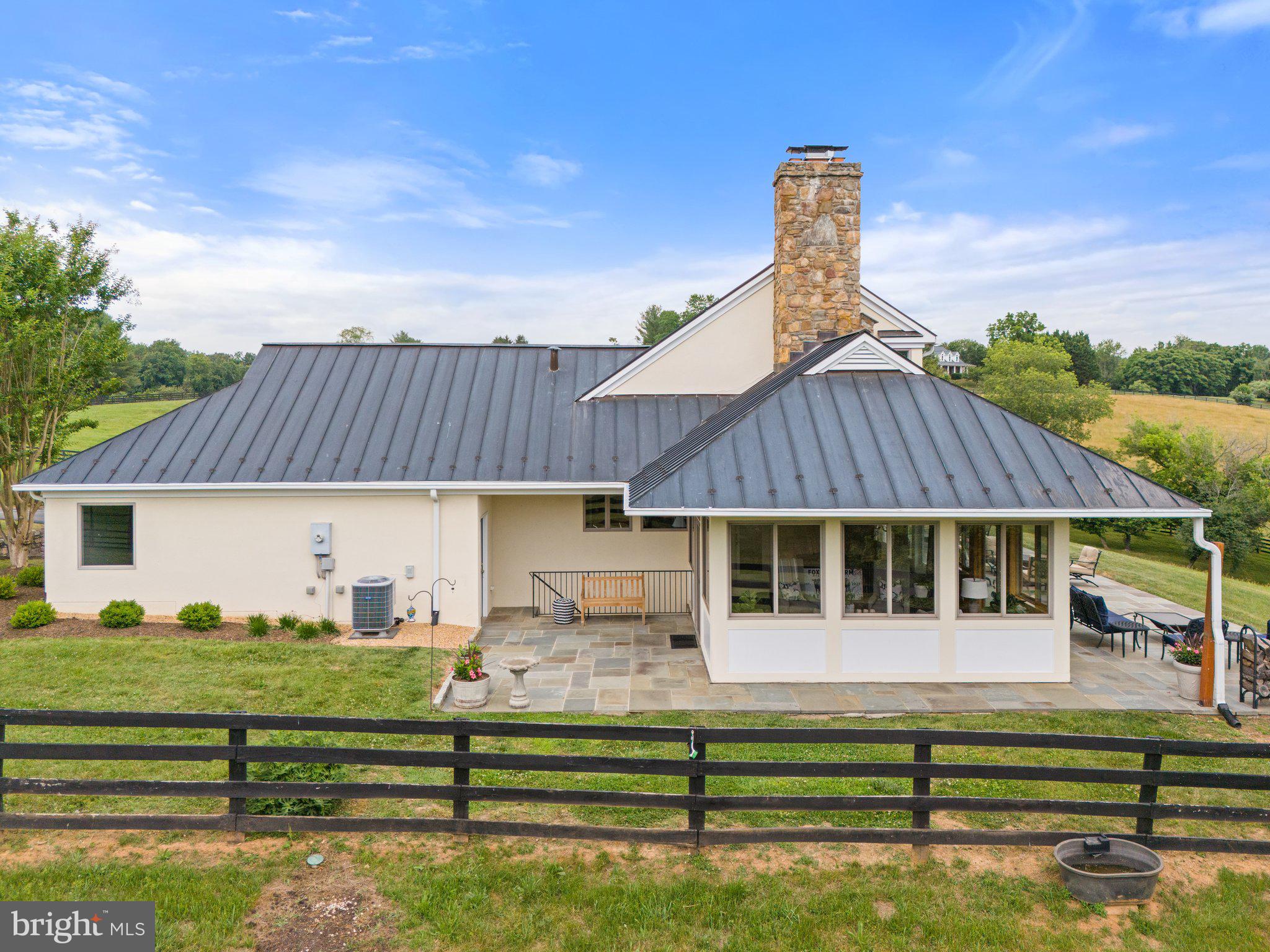 BELLEVUE FARMS - Residential