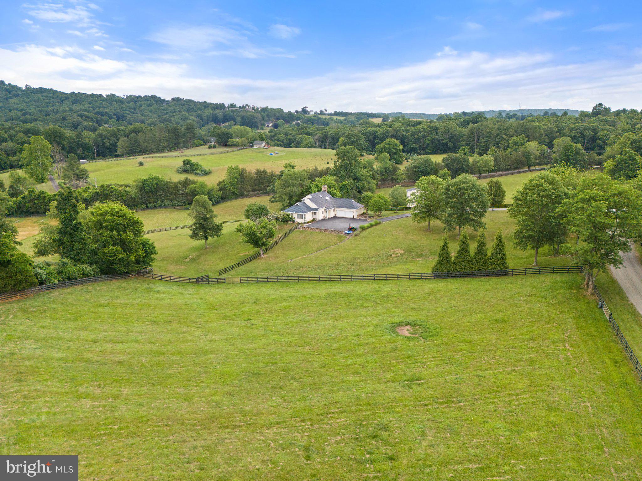 BELLEVUE FARMS - Residential
