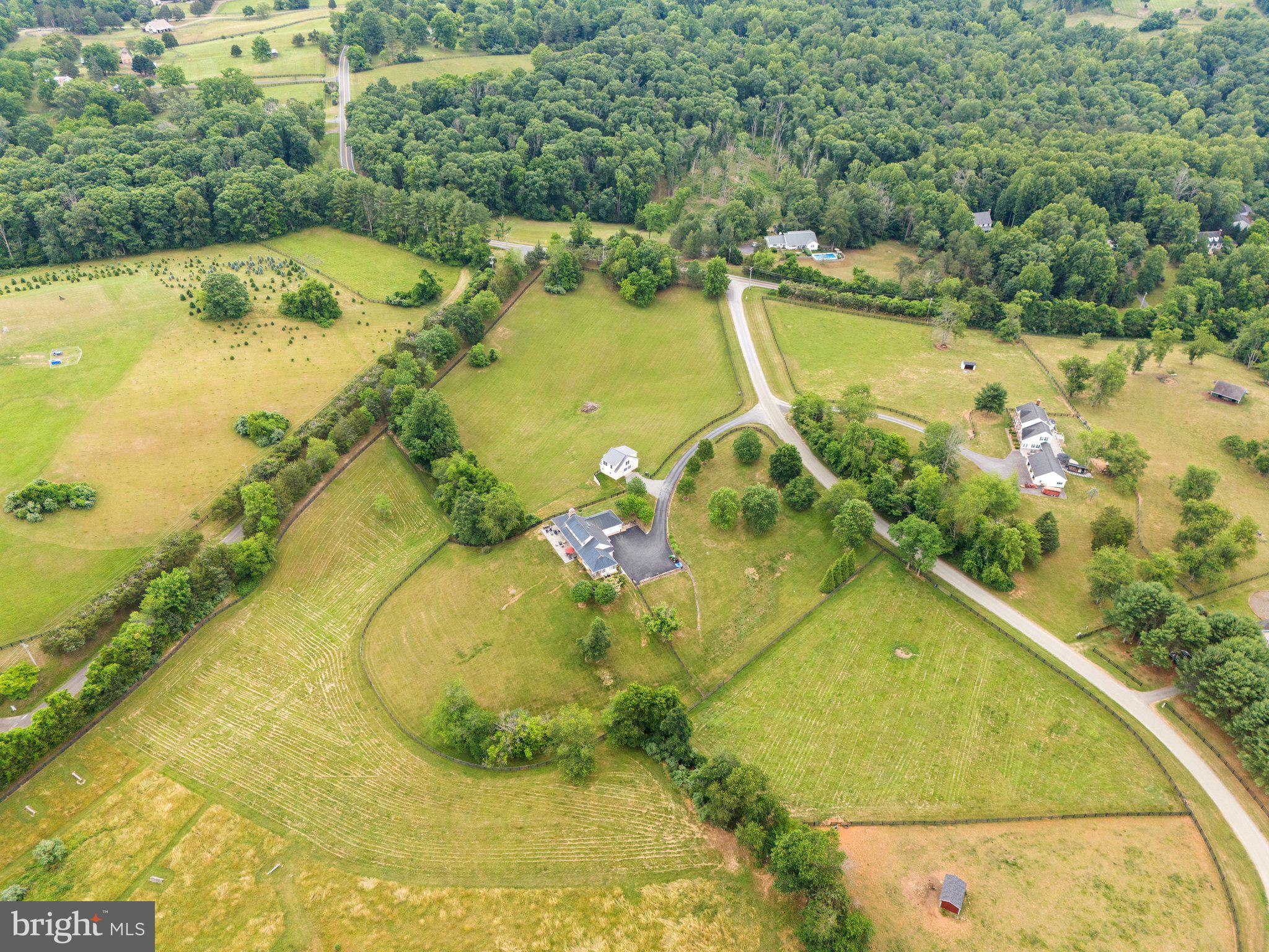 BELLEVUE FARMS - Residential