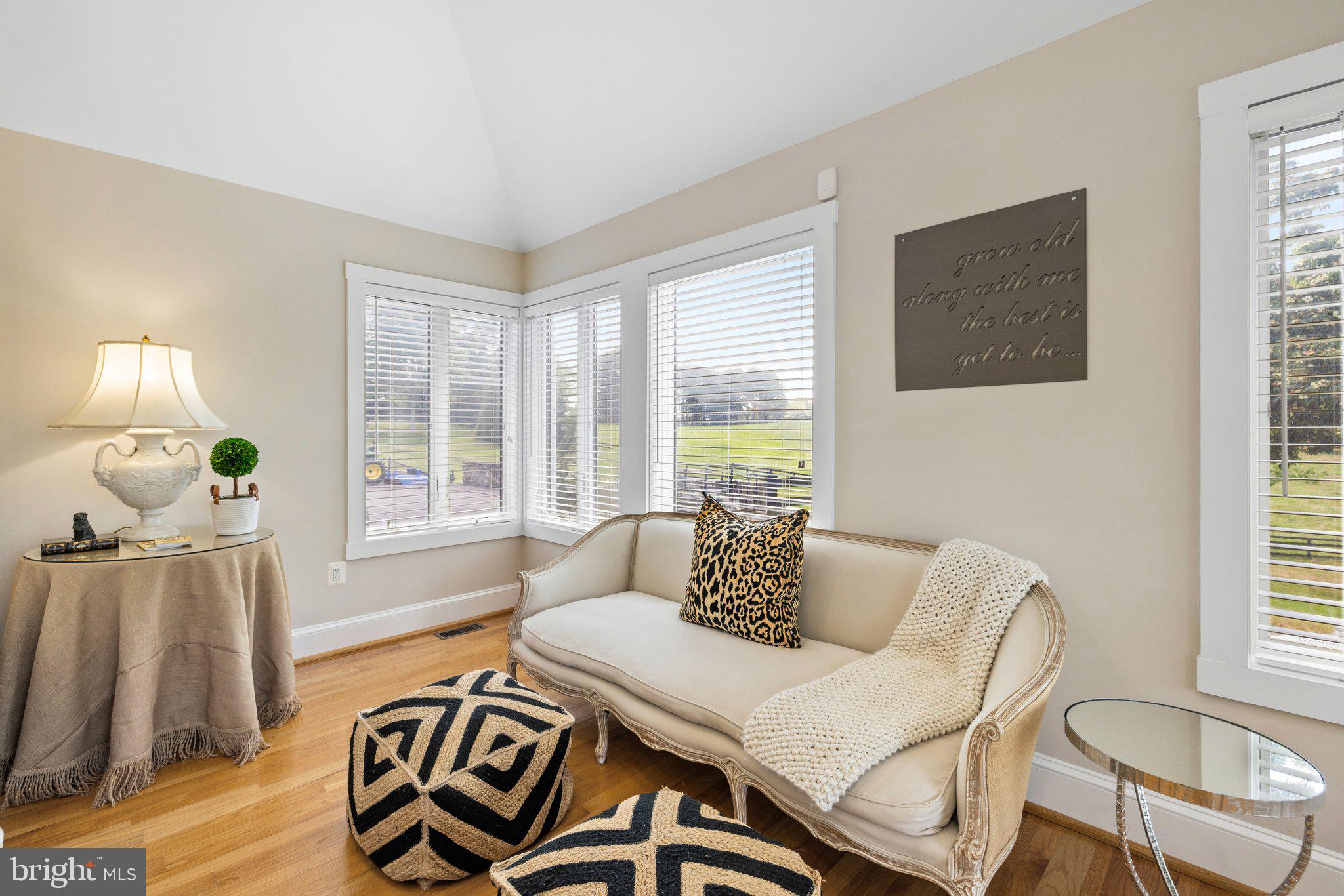 BELLEVUE FARMS - Residential