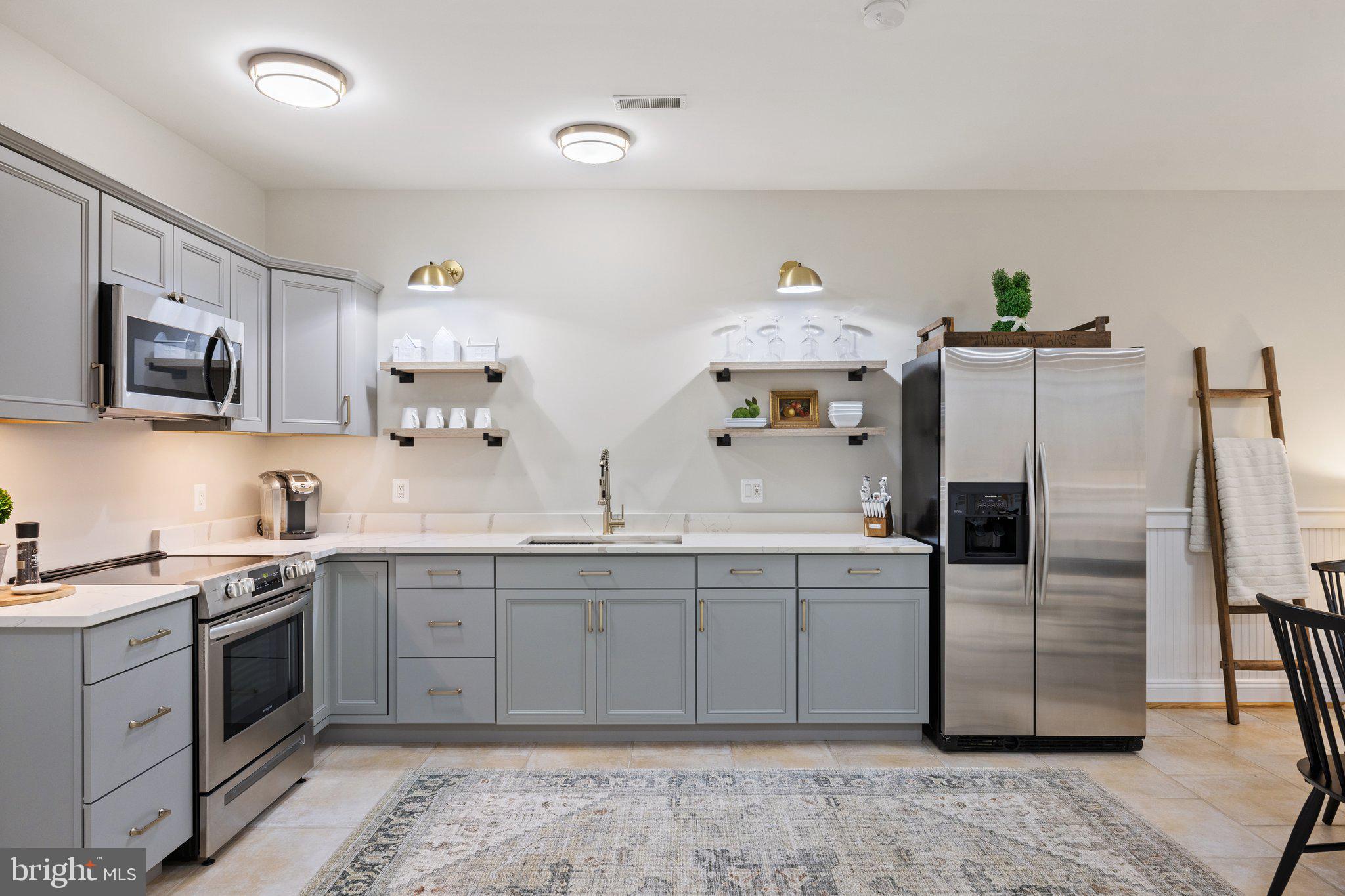 BELLEVUE FARMS - Residential