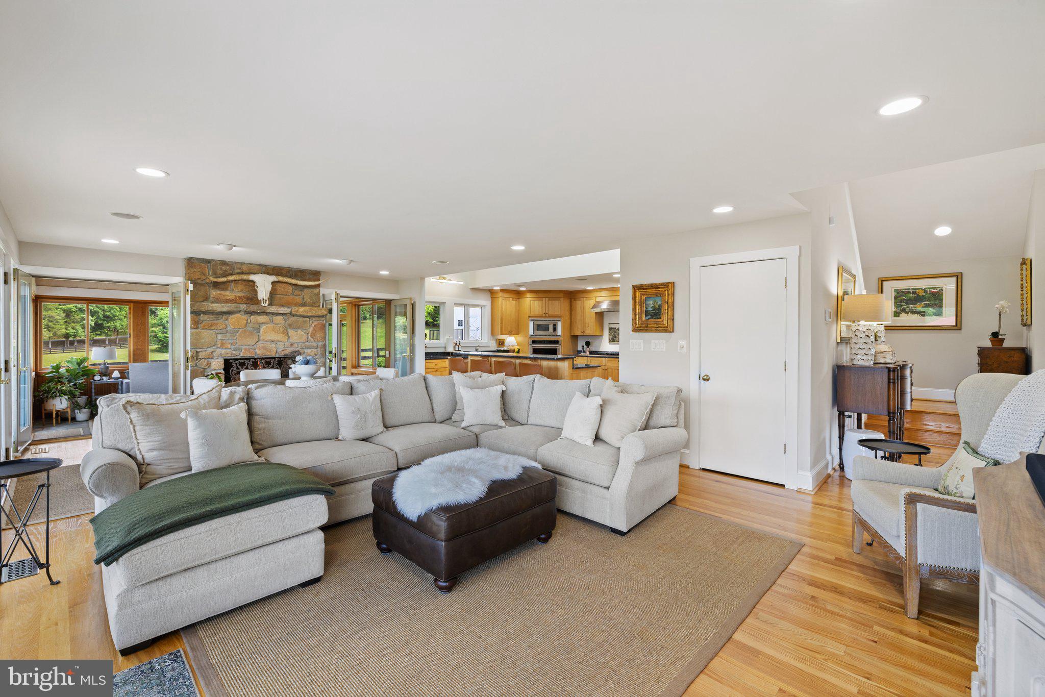 BELLEVUE FARMS - Residential