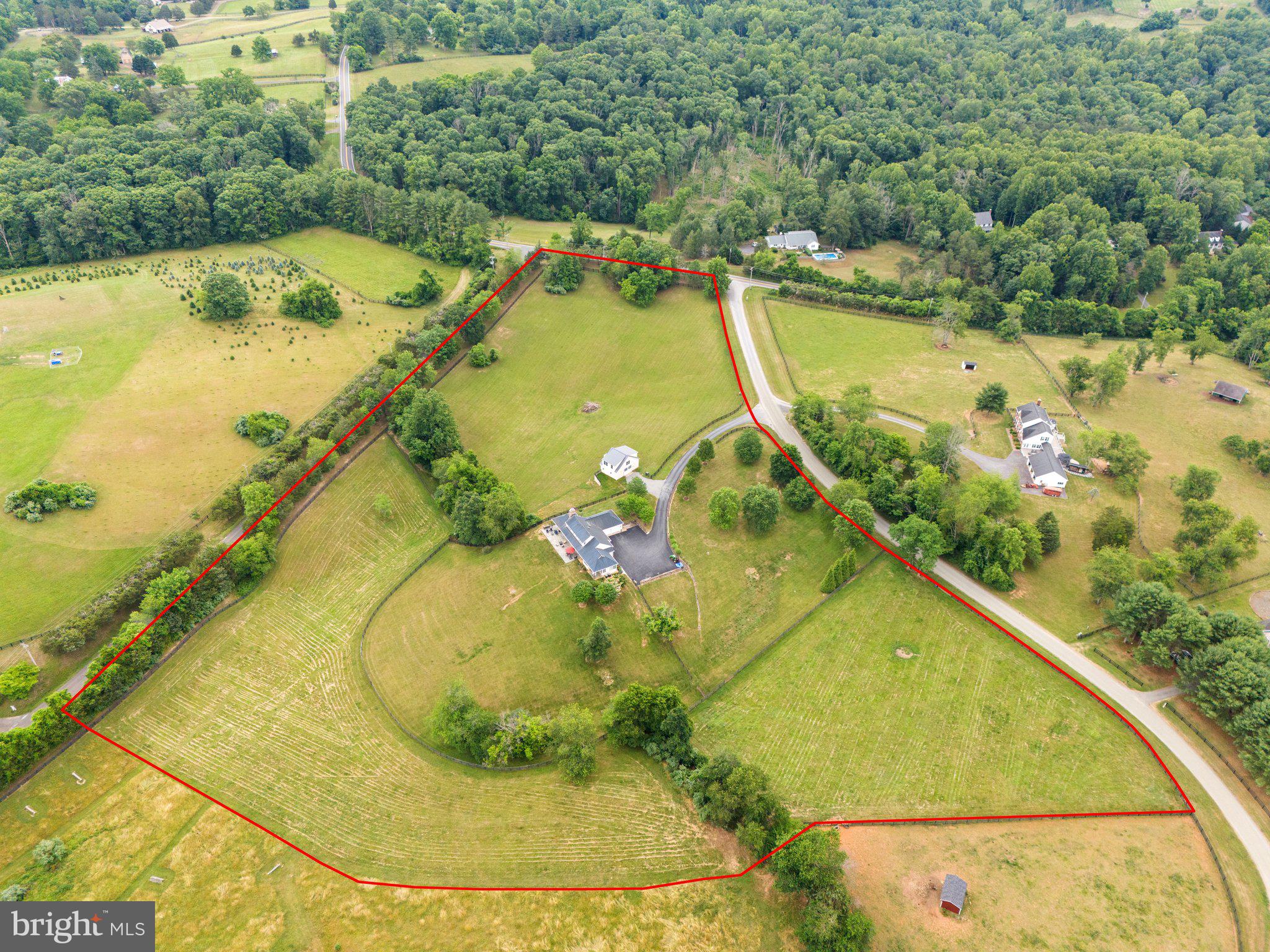 BELLEVUE FARMS - Residential