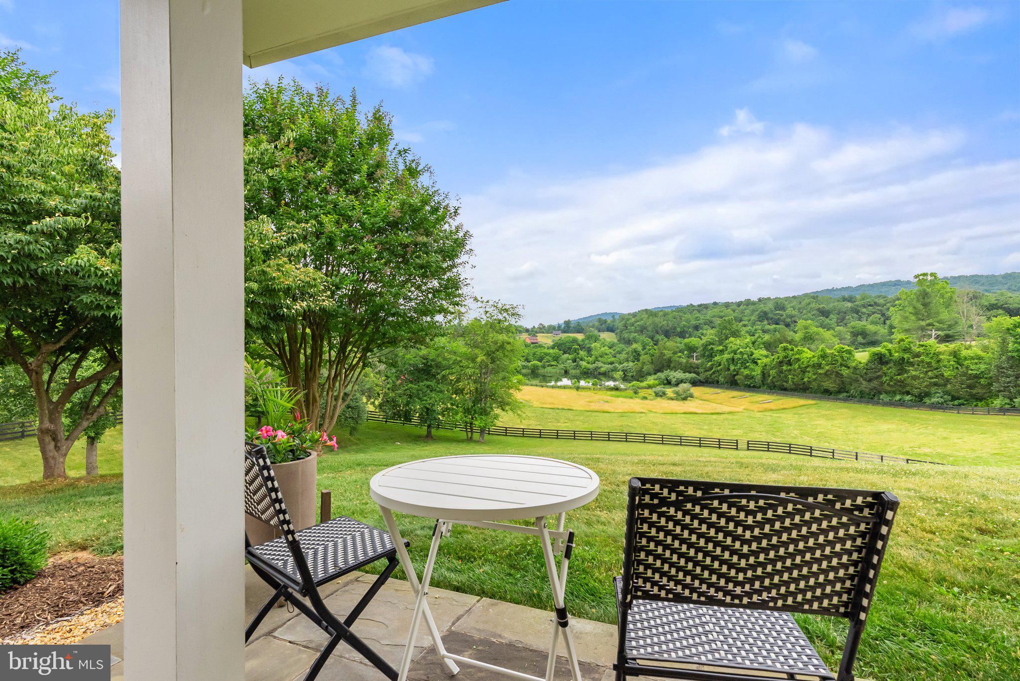 BELLEVUE FARMS - Residential