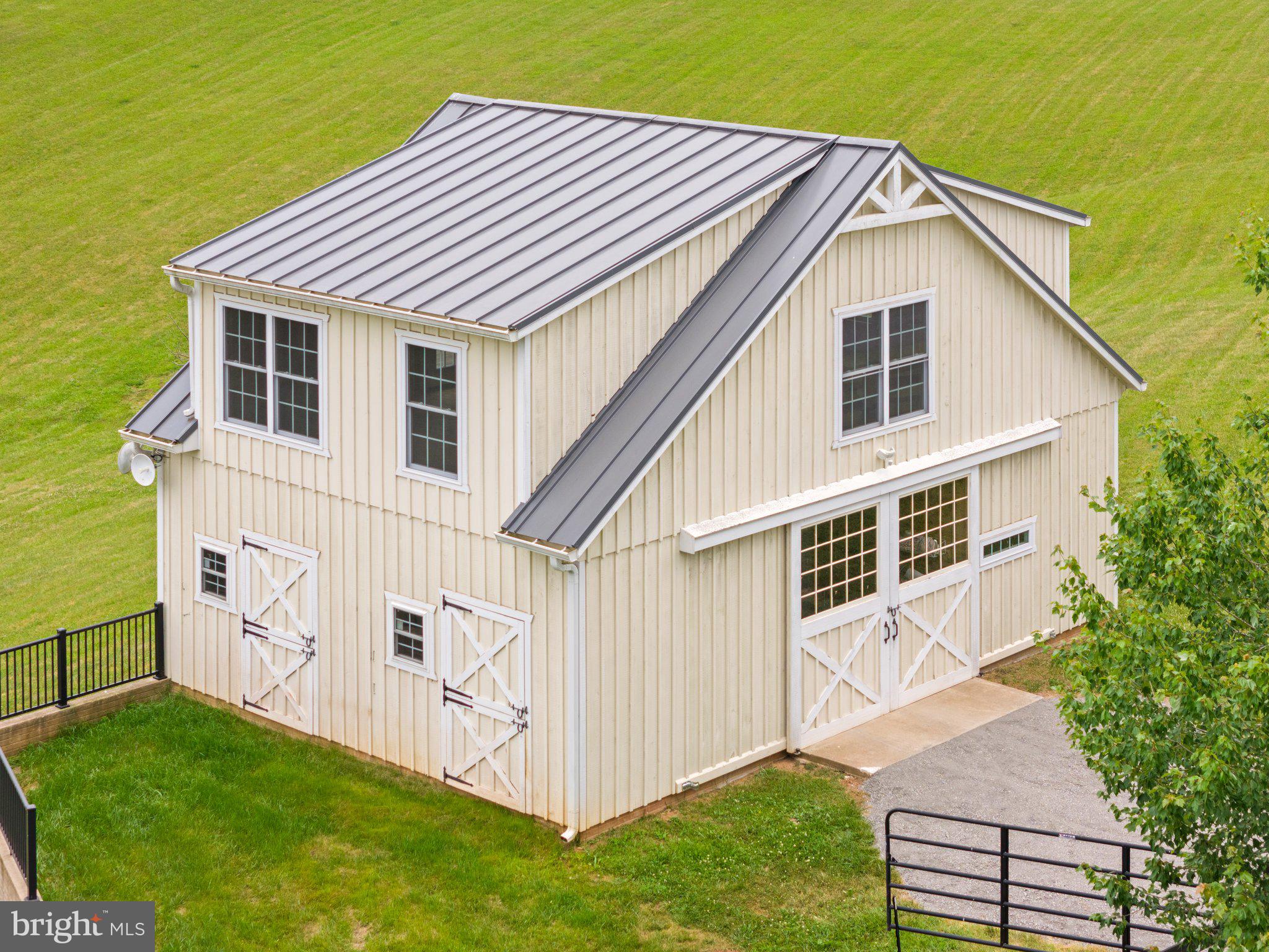 BELLEVUE FARMS - Residential