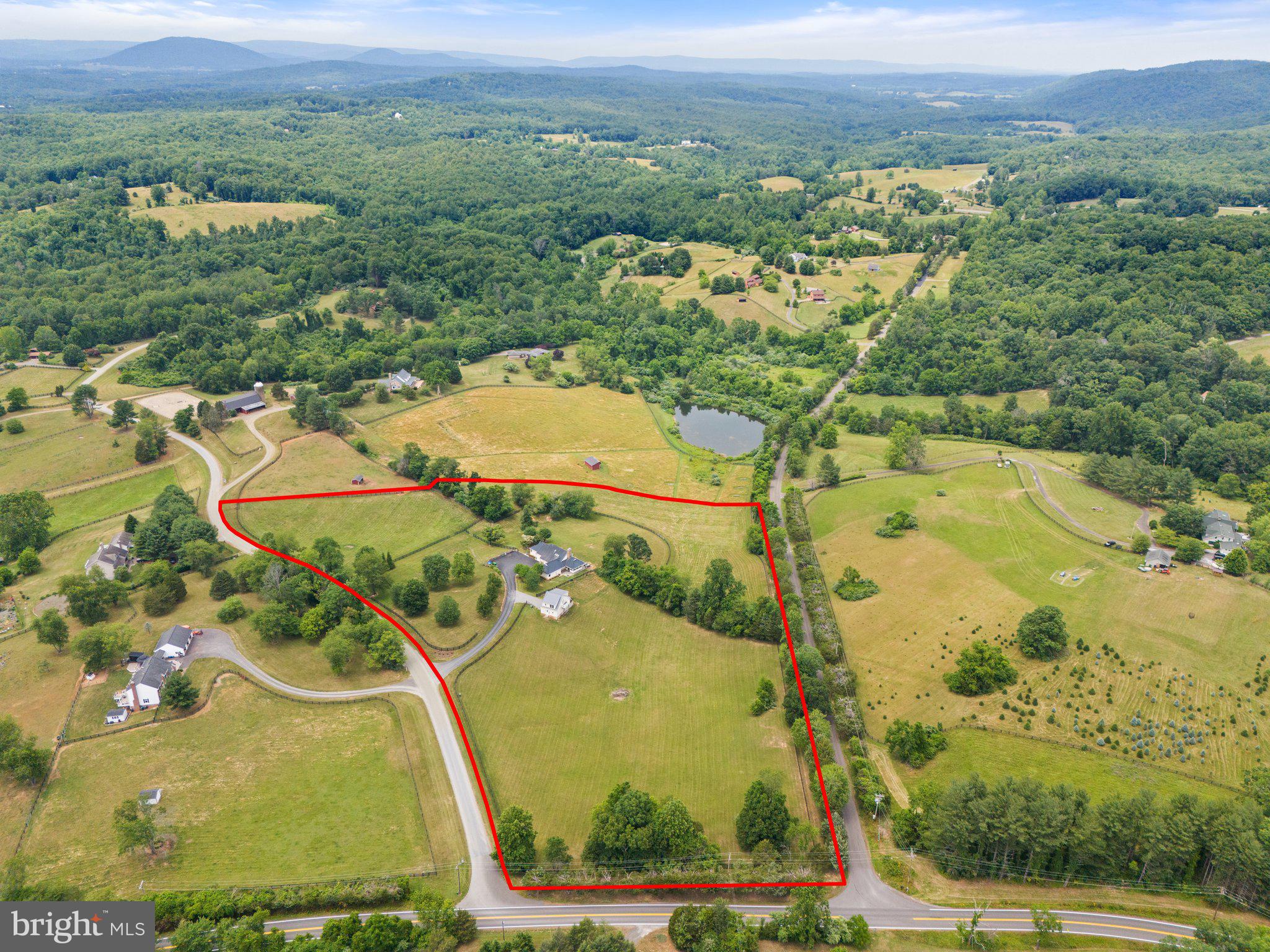 BELLEVUE FARMS - Residential