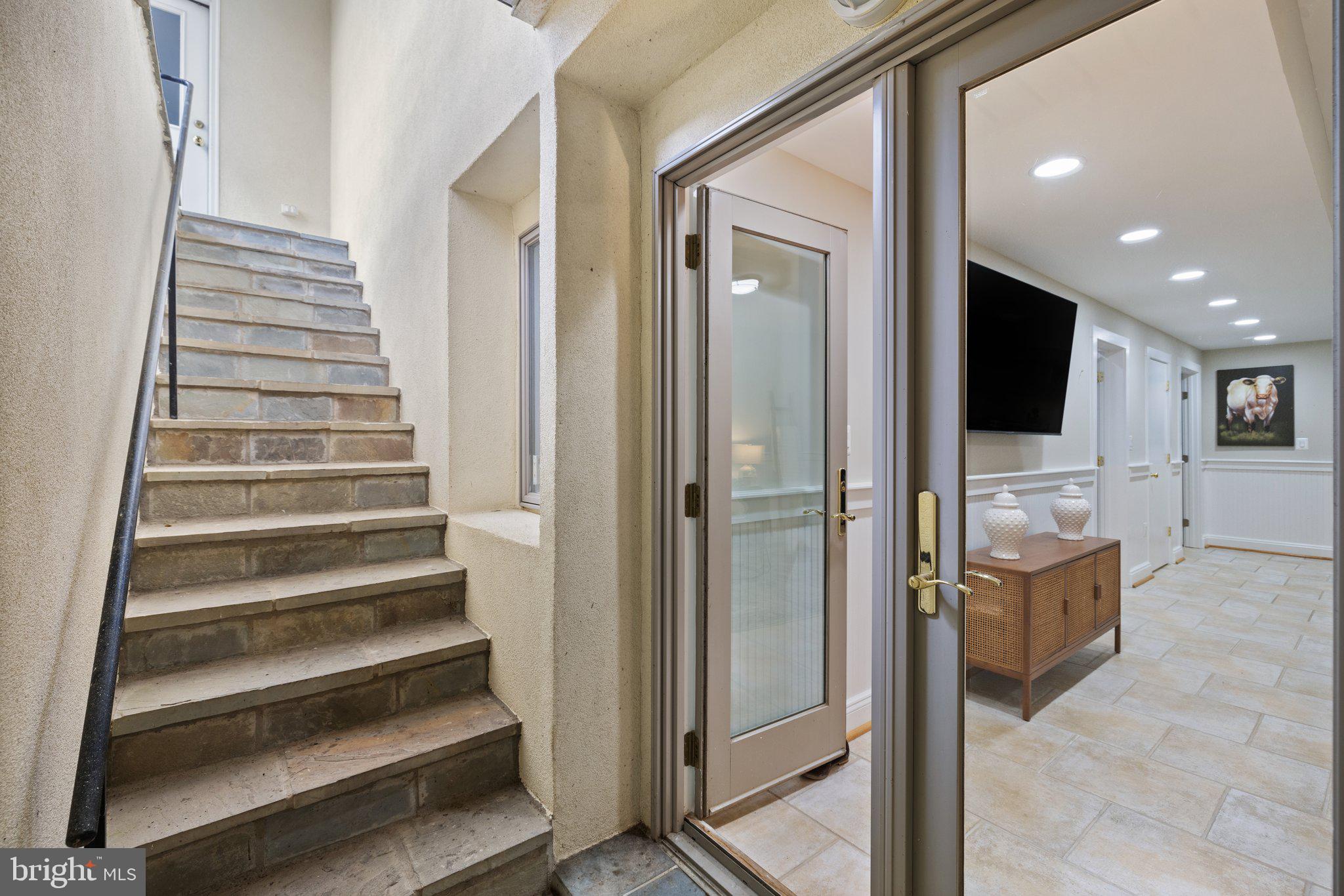 BELLEVUE FARMS - Residential