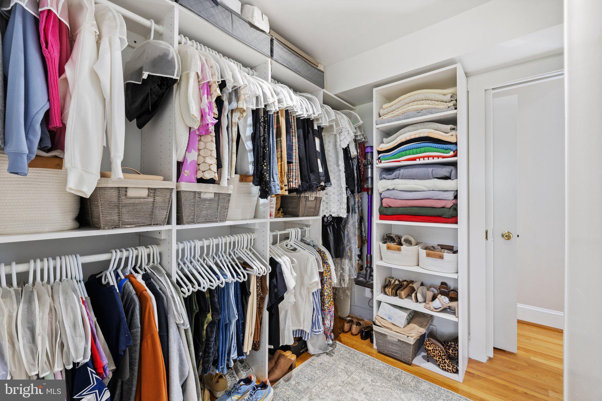 BELLEVUE FARMS - Residential