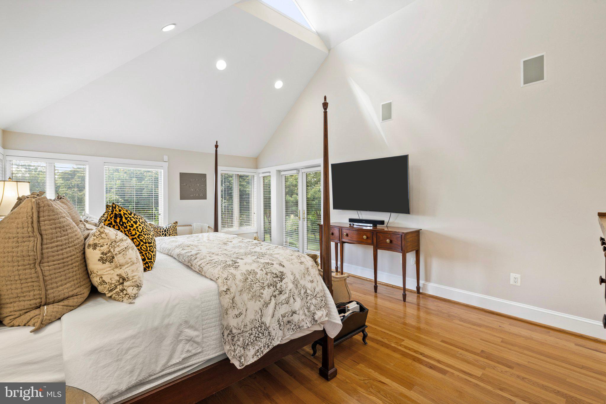 BELLEVUE FARMS - Residential