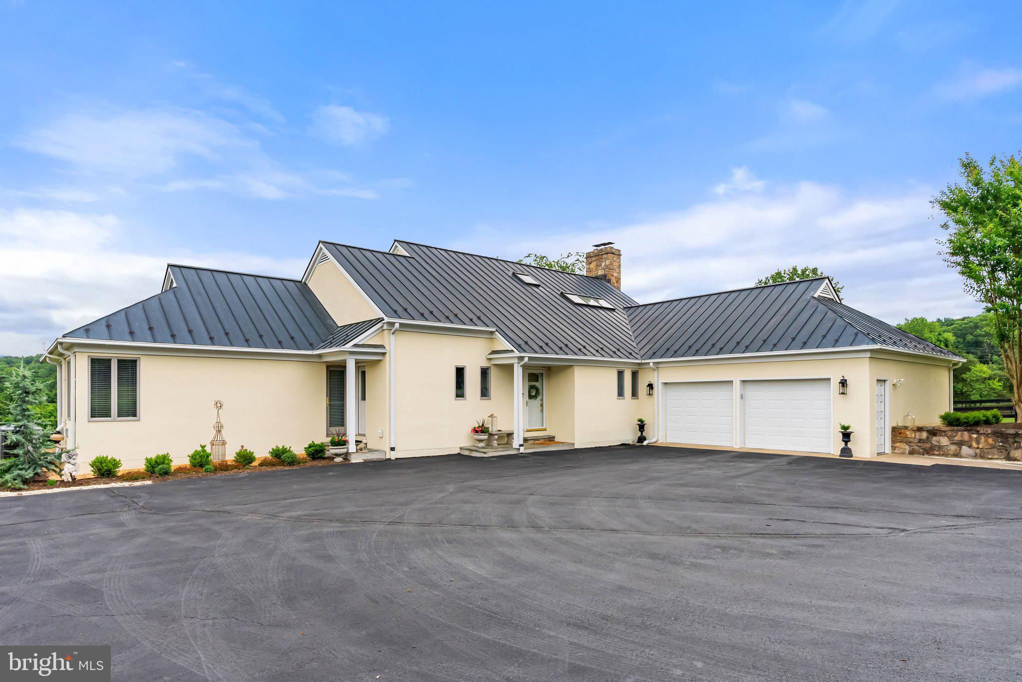 BELLEVUE FARMS - Residential