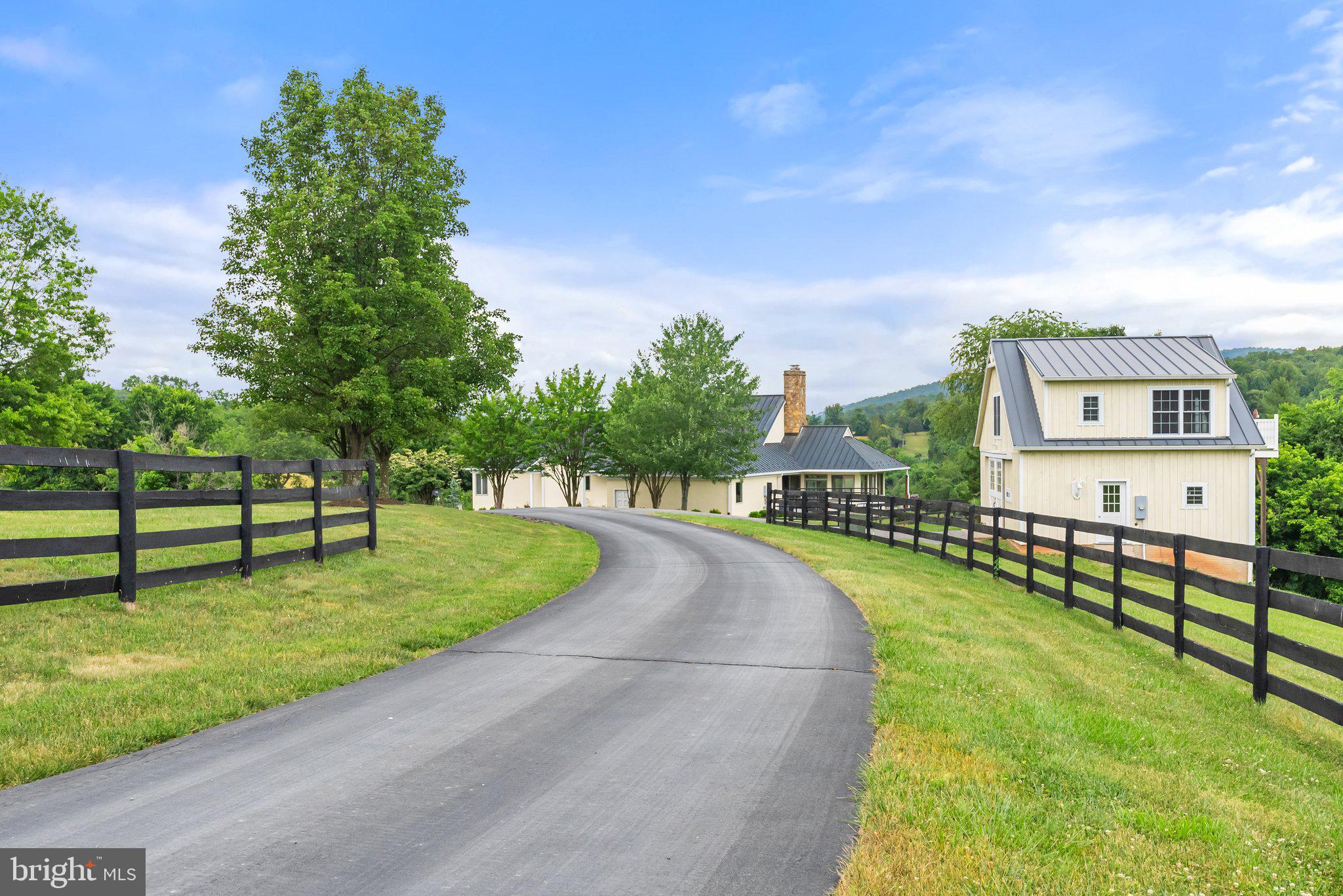 BELLEVUE FARMS - Residential