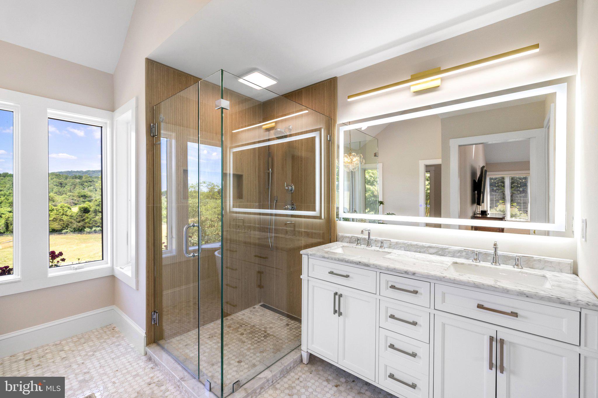 BELLEVUE FARMS - Residential