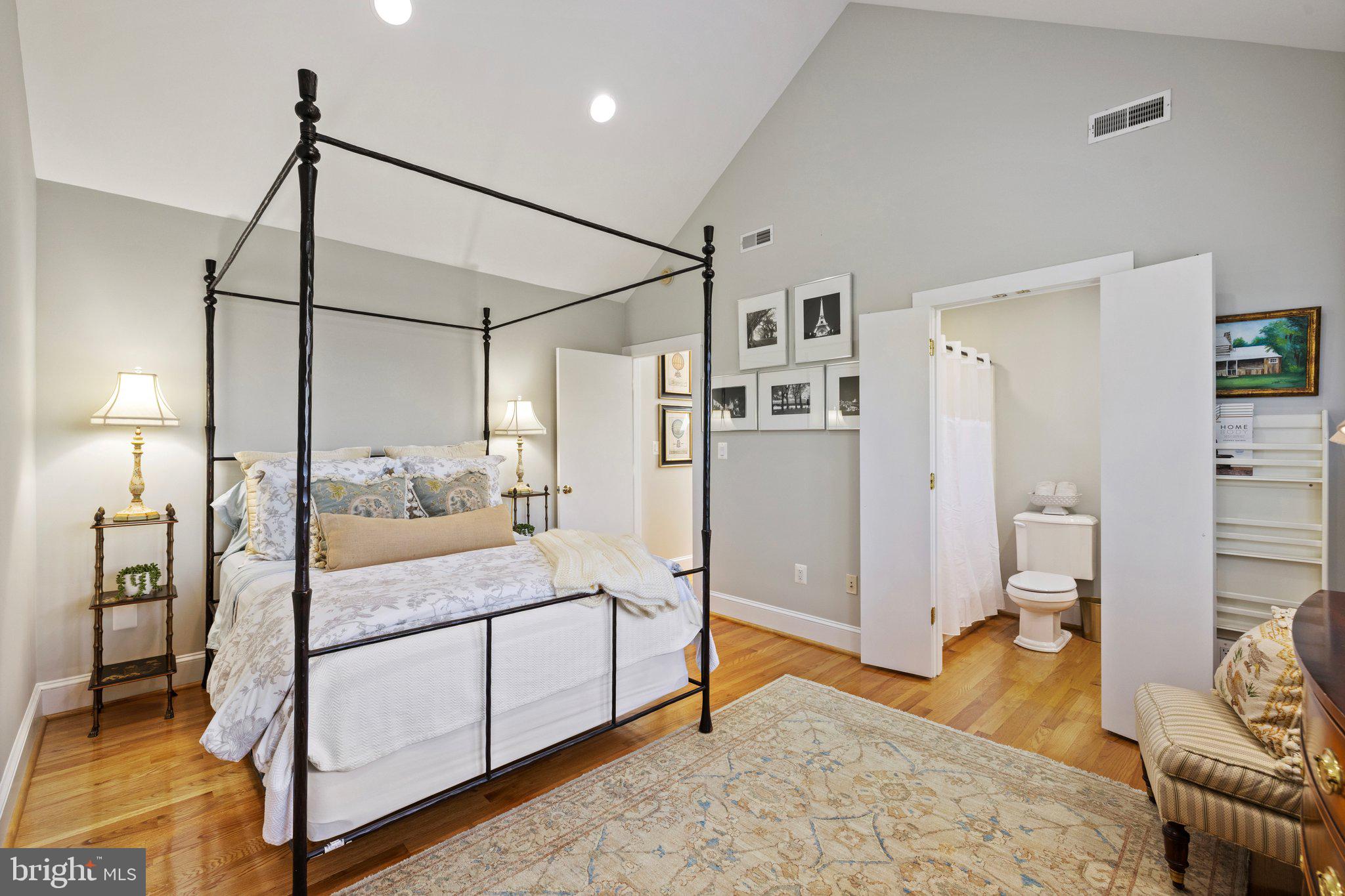 BELLEVUE FARMS - Residential