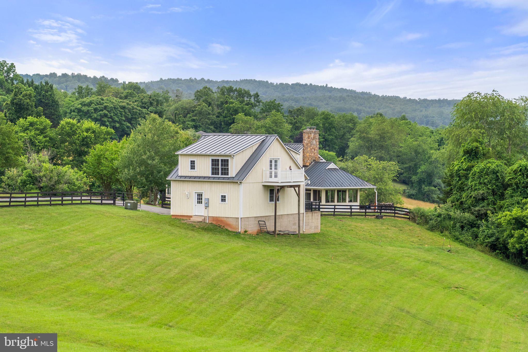 BELLEVUE FARMS - Residential