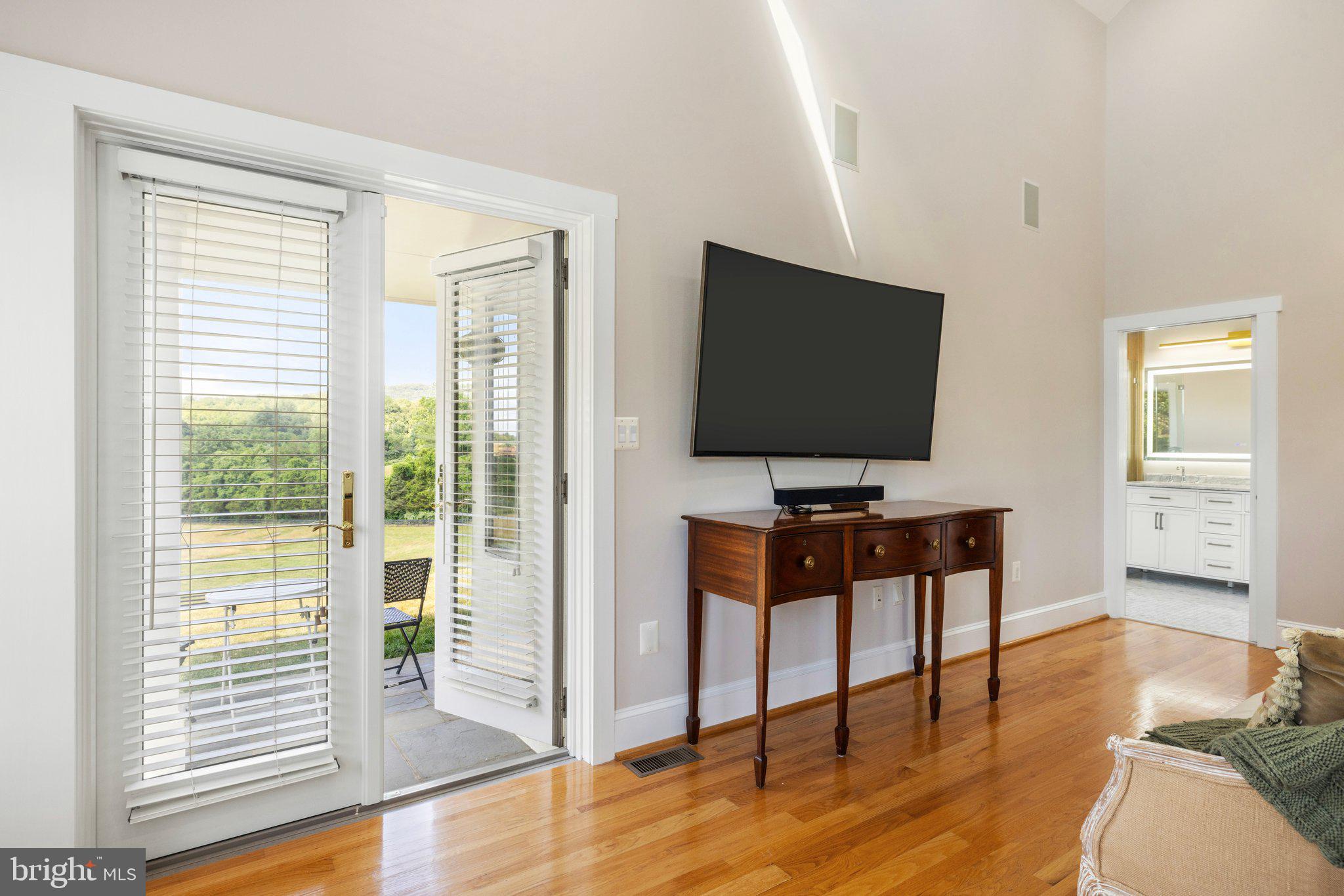 BELLEVUE FARMS - Residential