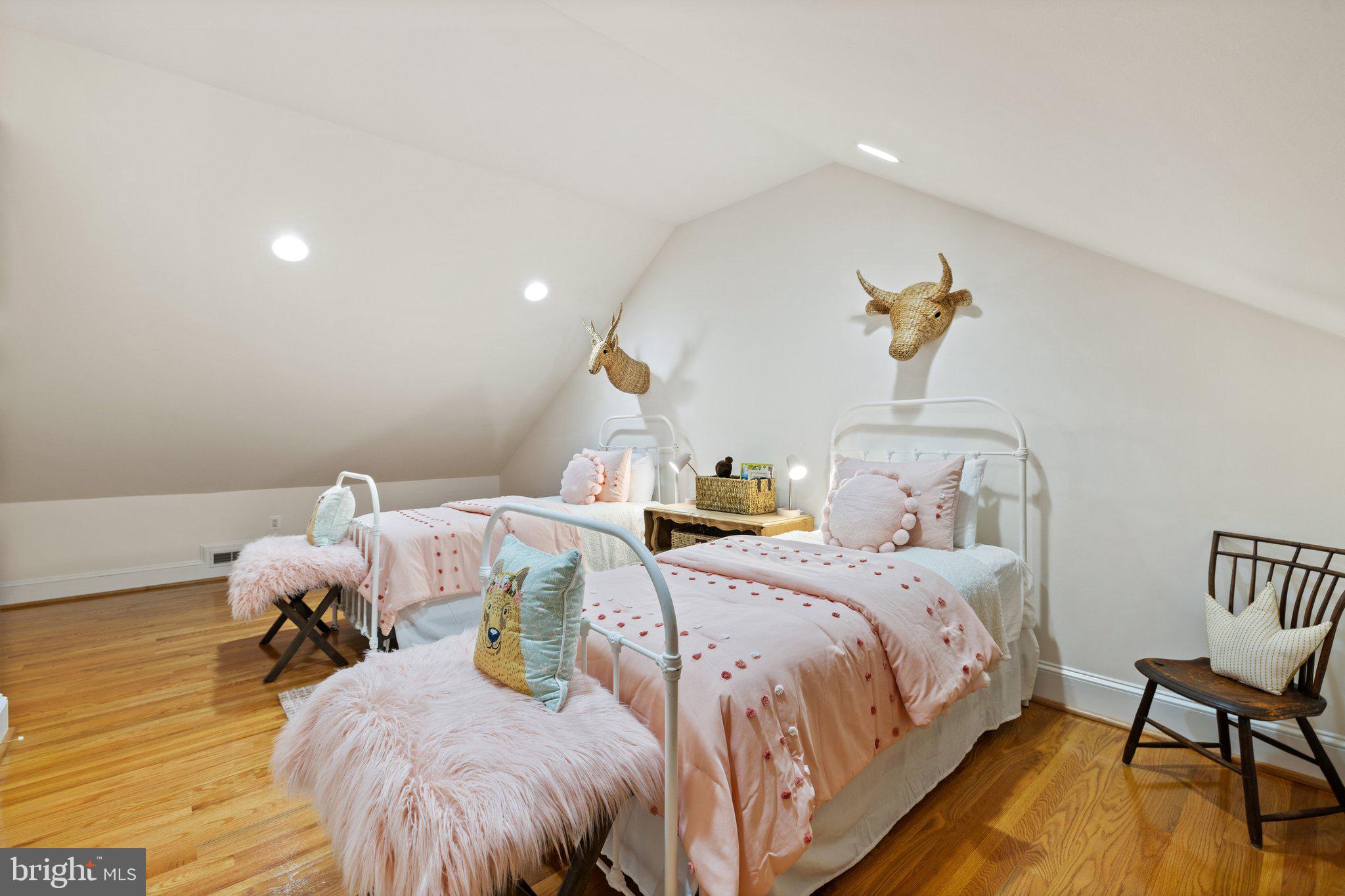 BELLEVUE FARMS - Residential