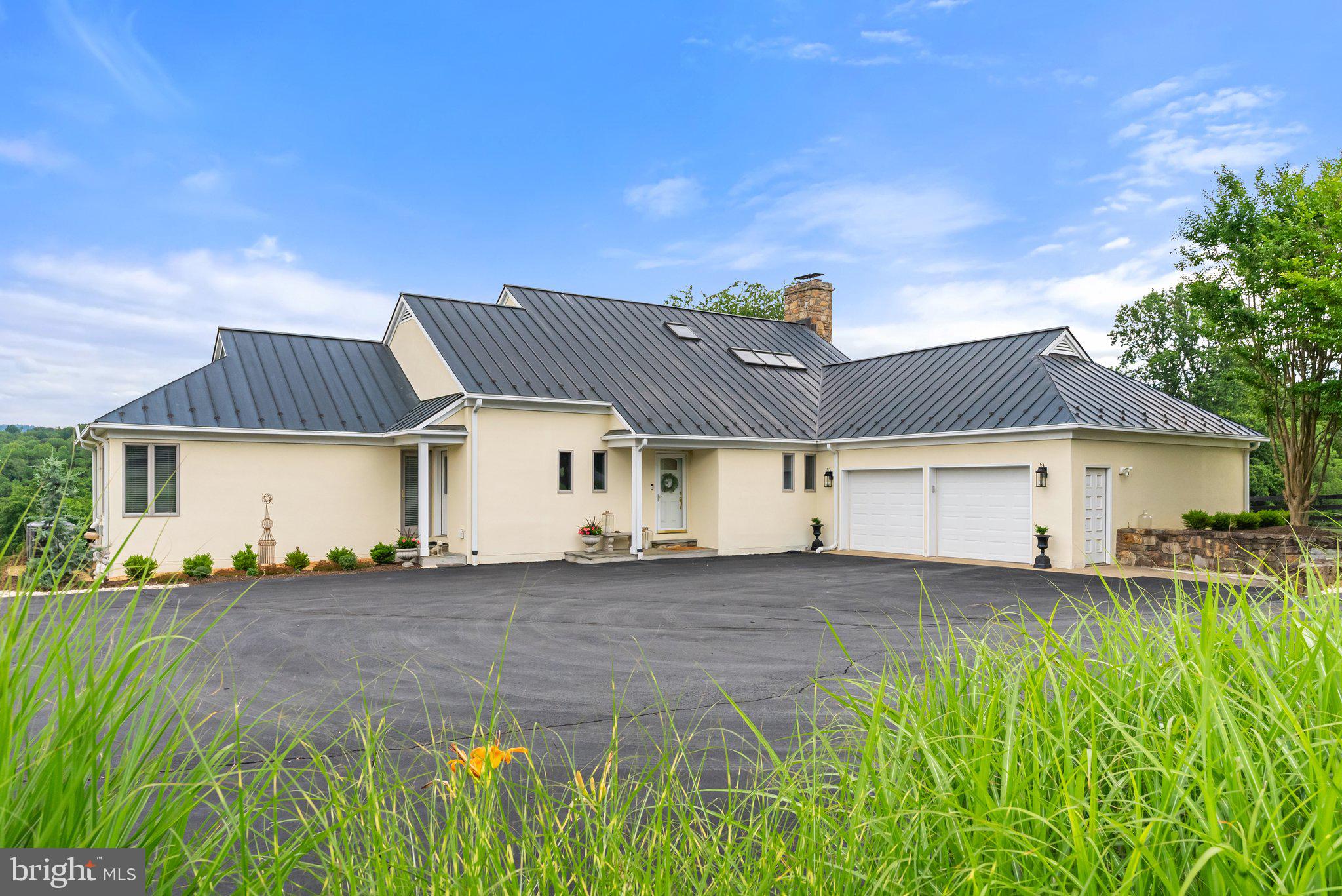 BELLEVUE FARMS - Residential