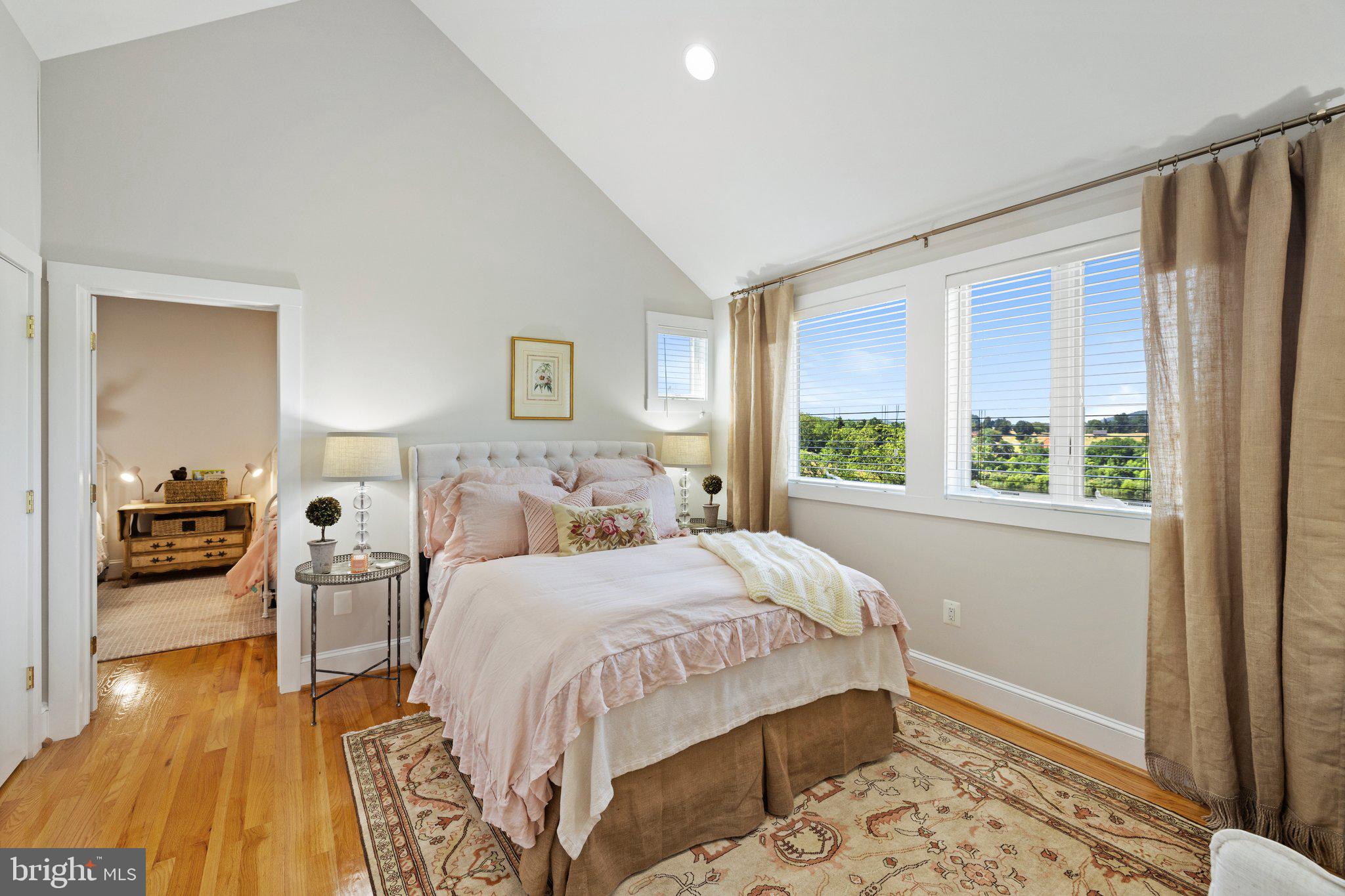 BELLEVUE FARMS - Residential