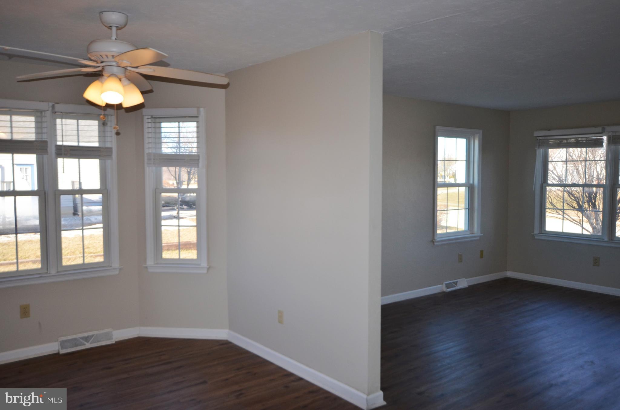 COLONIAL HILLS - Residential