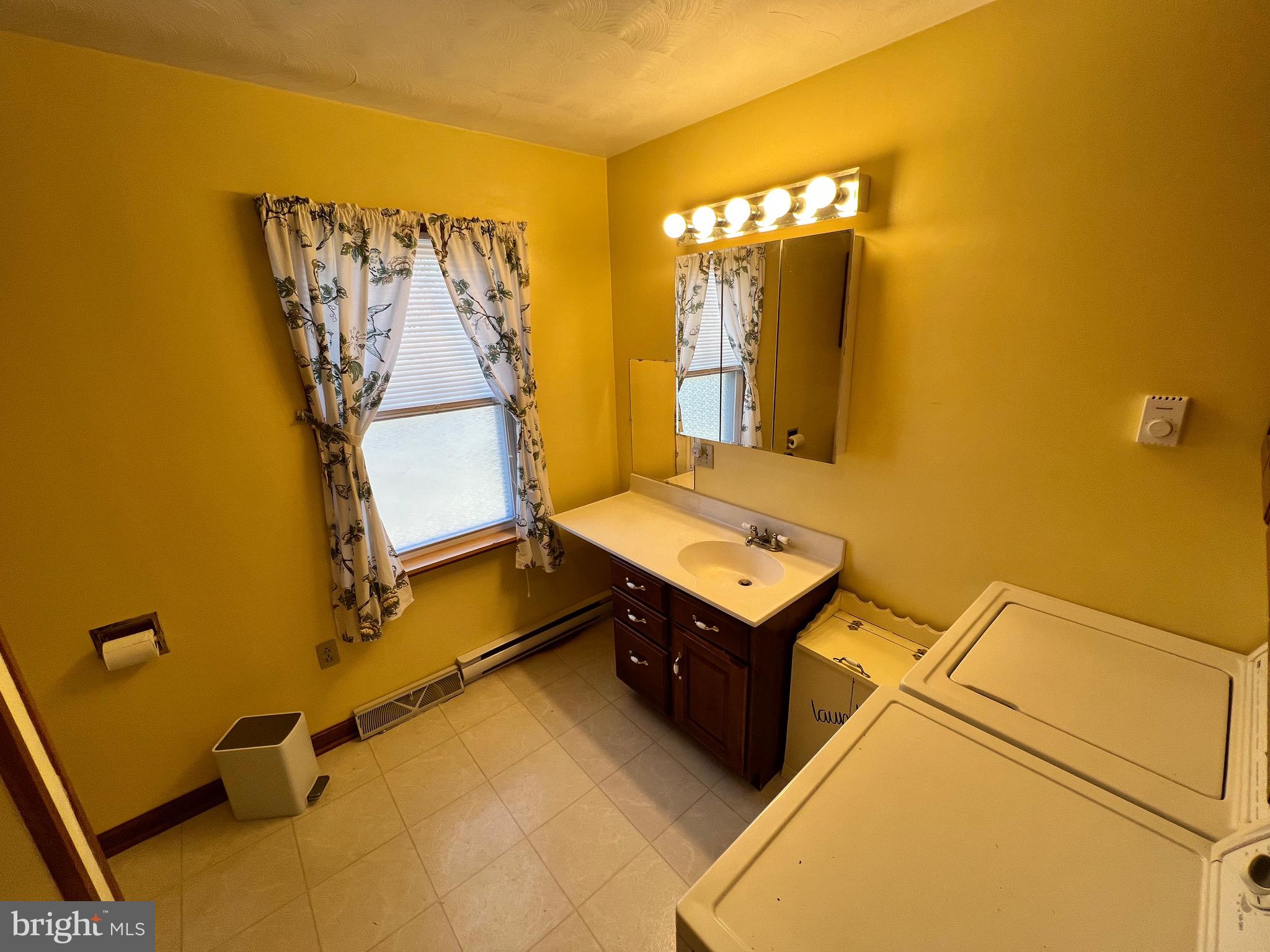 CALEDONA HEIGHTS - Residential