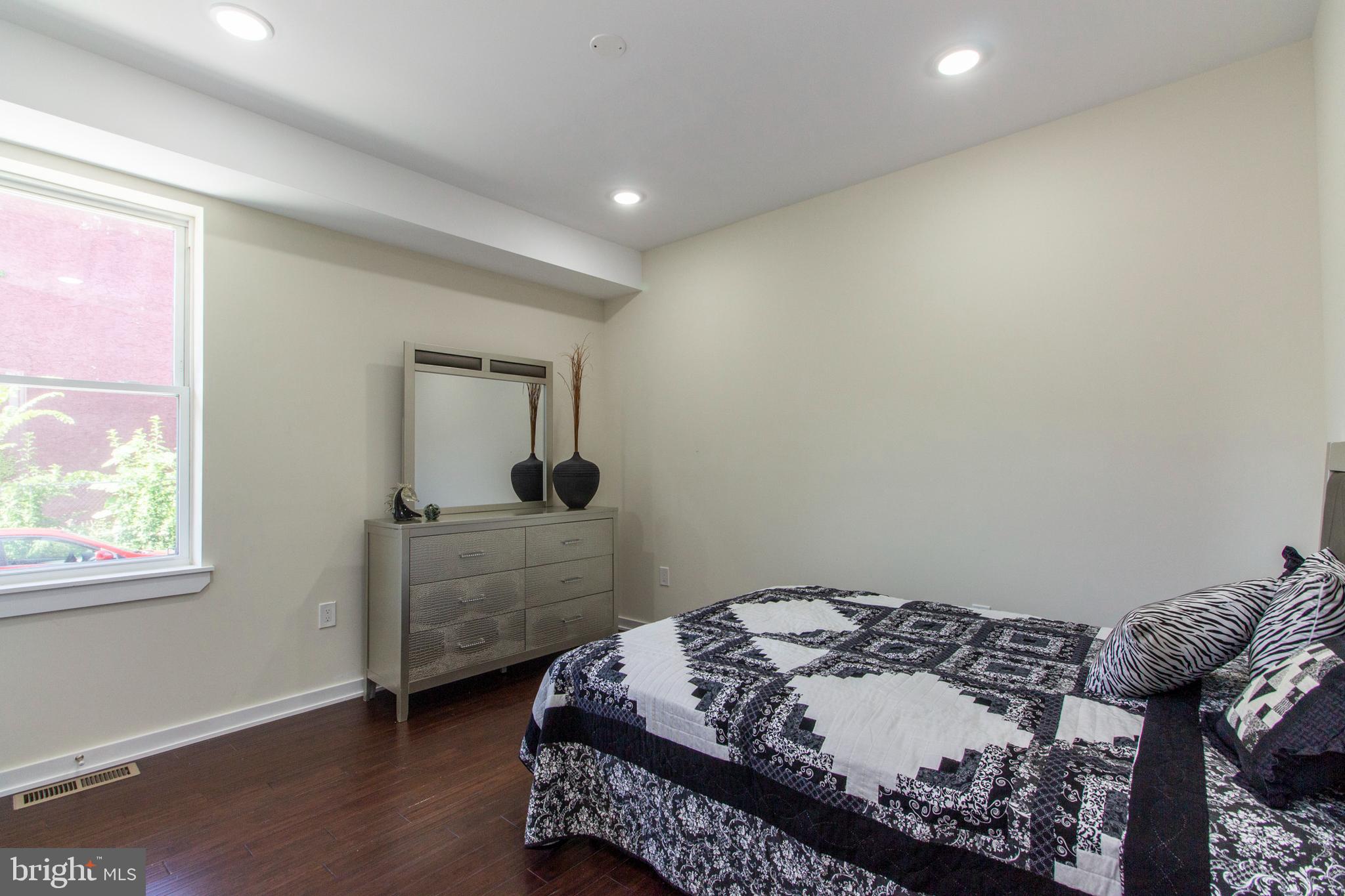 FRANCISVILLE - Residential Lease