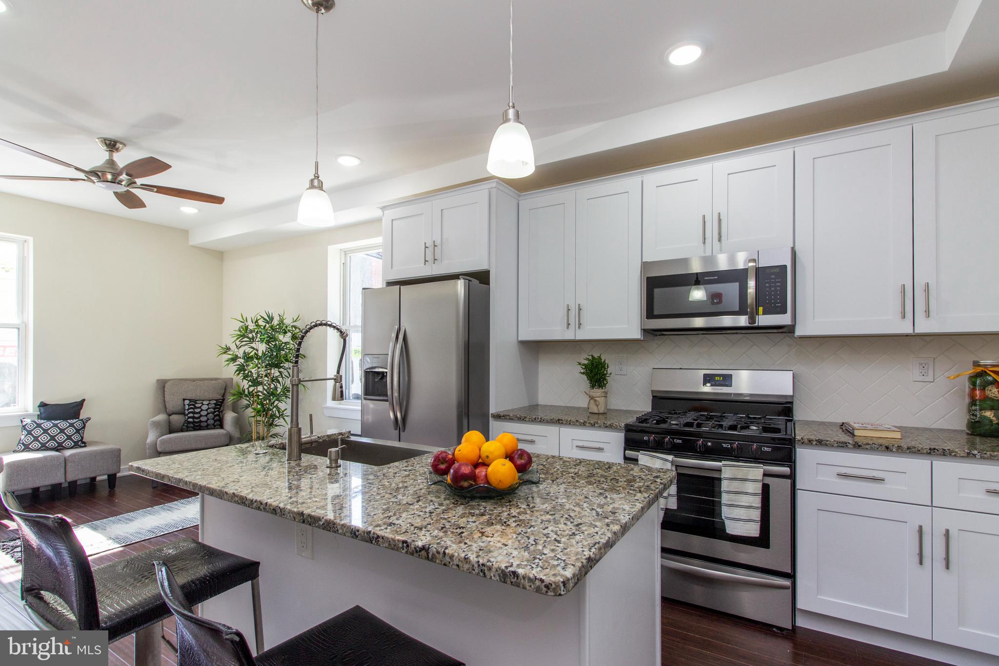 FRANCISVILLE - Residential Lease