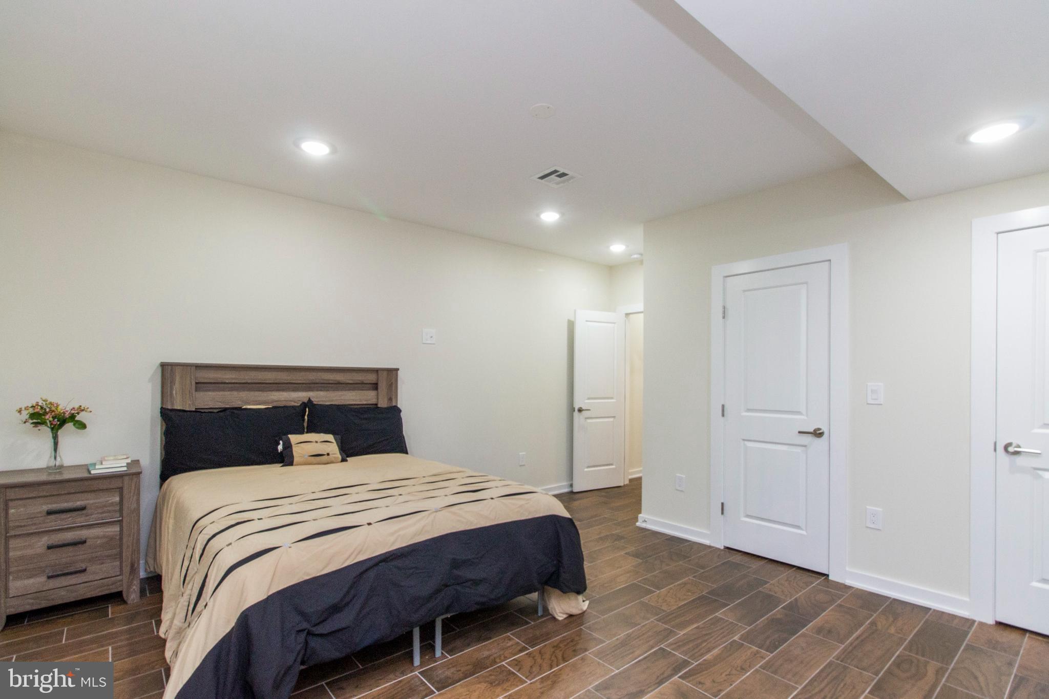 FRANCISVILLE - Residential Lease