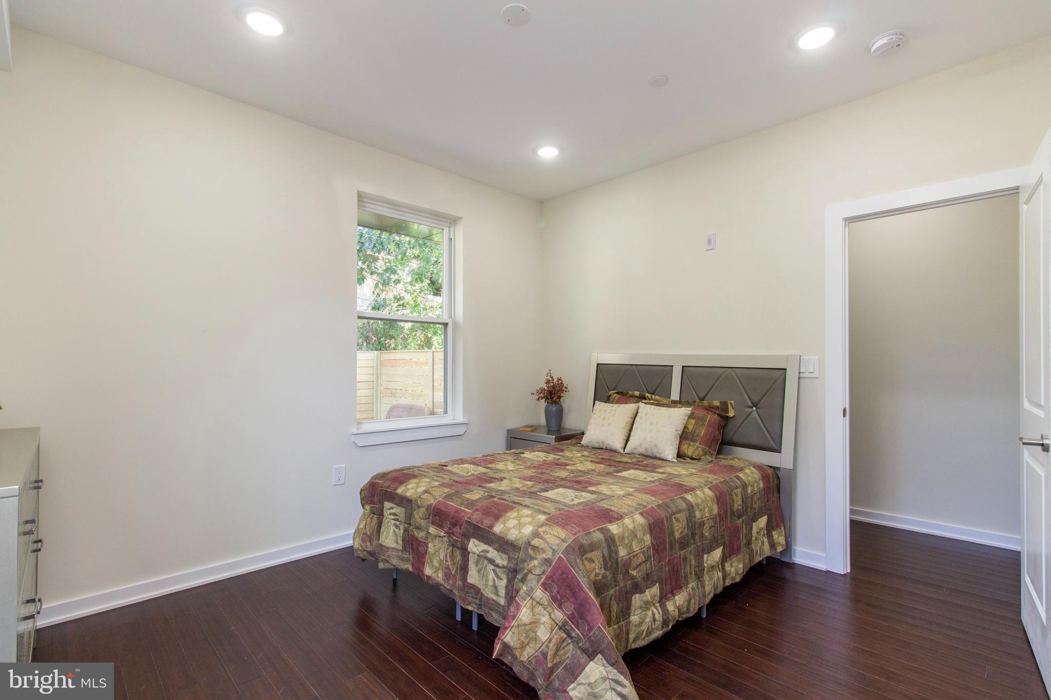 FRANCISVILLE - Residential Lease