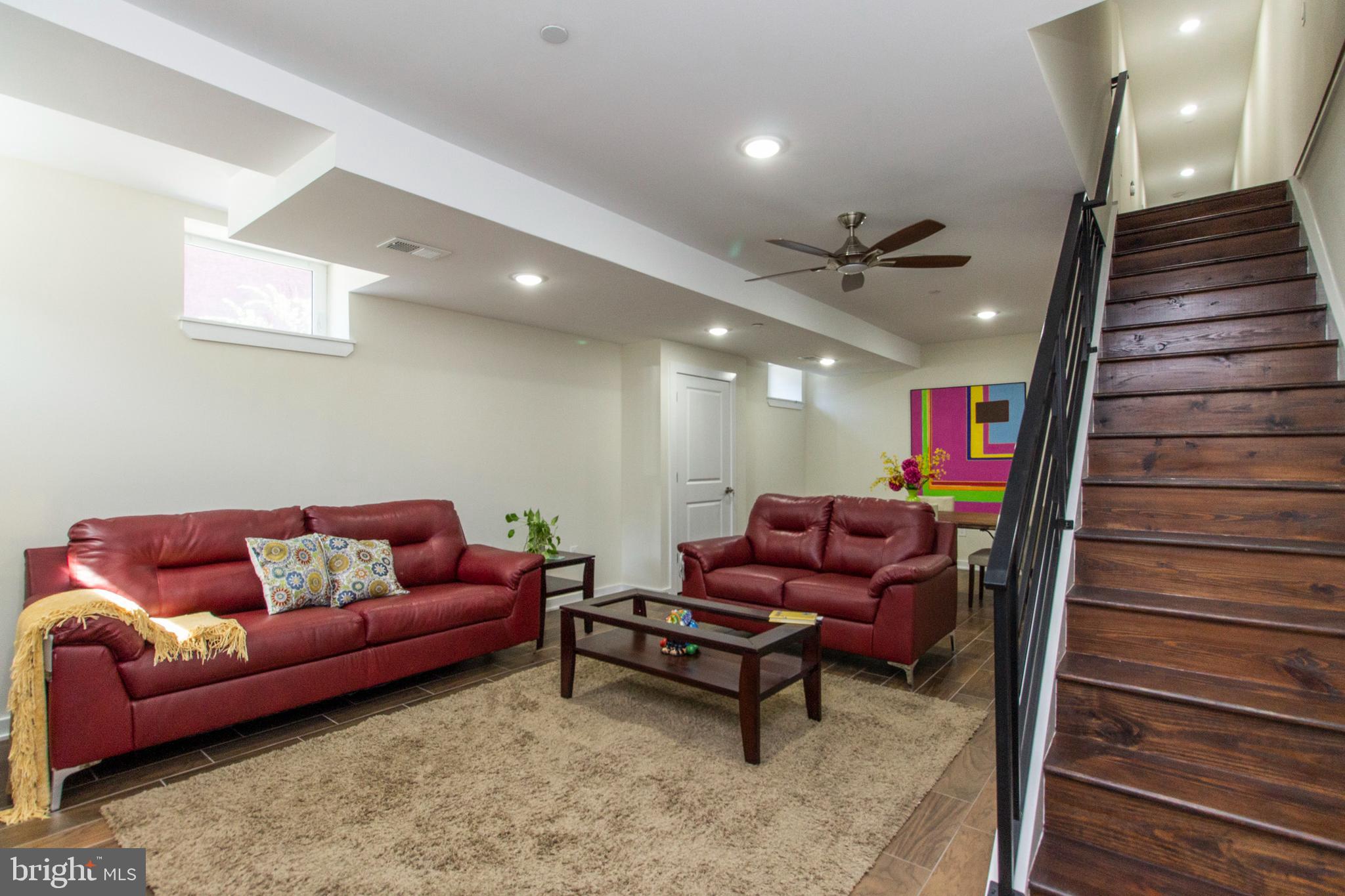 FRANCISVILLE - Residential Lease